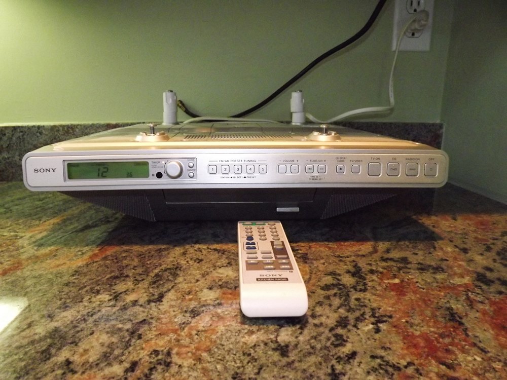 Sony Kitchen Under Cabinet Radio Lcd Tv Clock Ebth