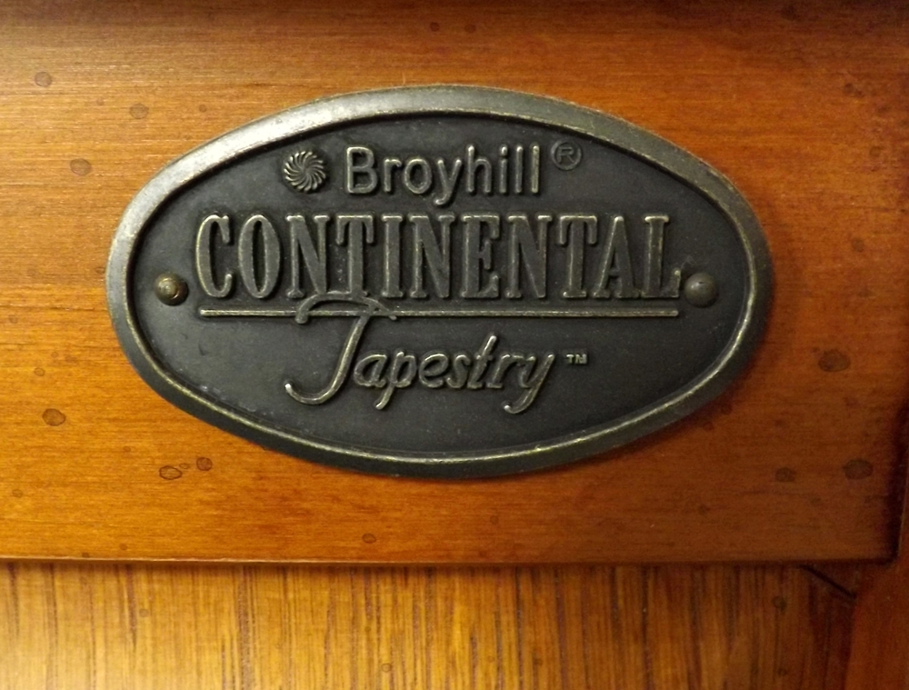 Broyhill Continental Tapestry EBTH