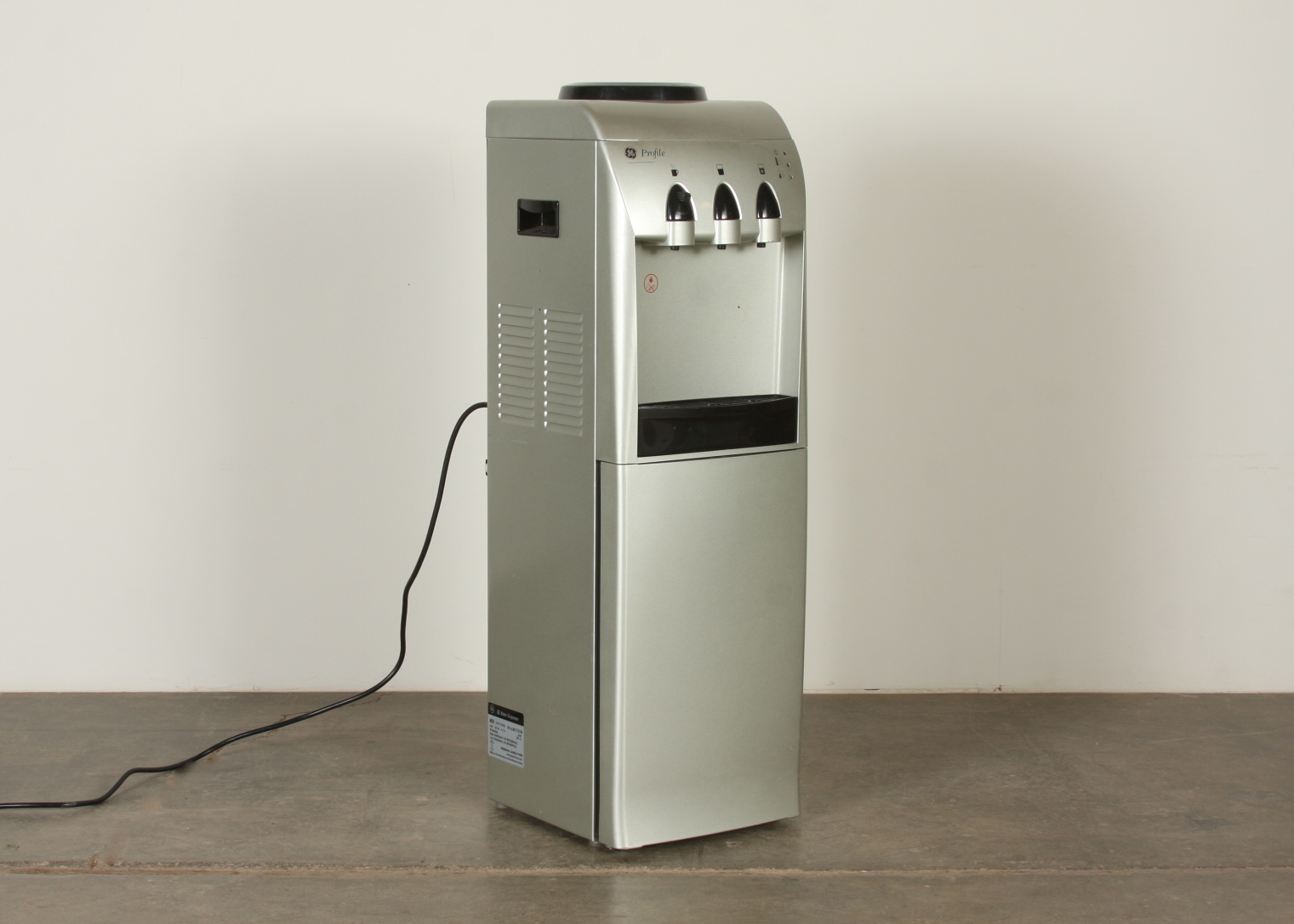 GE Profile Electric Water Cooler EBTH