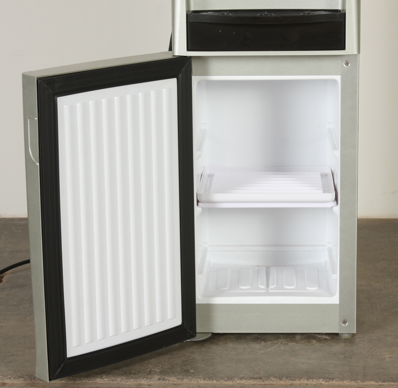 GE Profile Electric Water Cooler EBTH