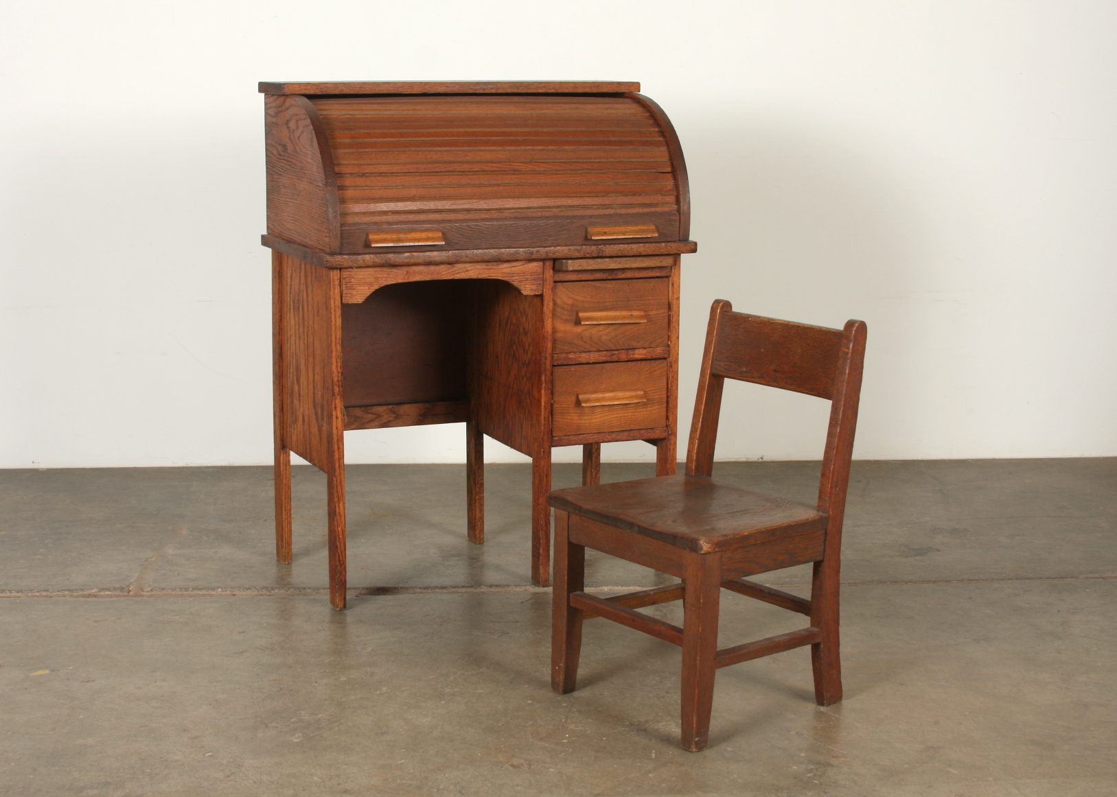 Childs Oak Roll Top Desk and Chair EBTH