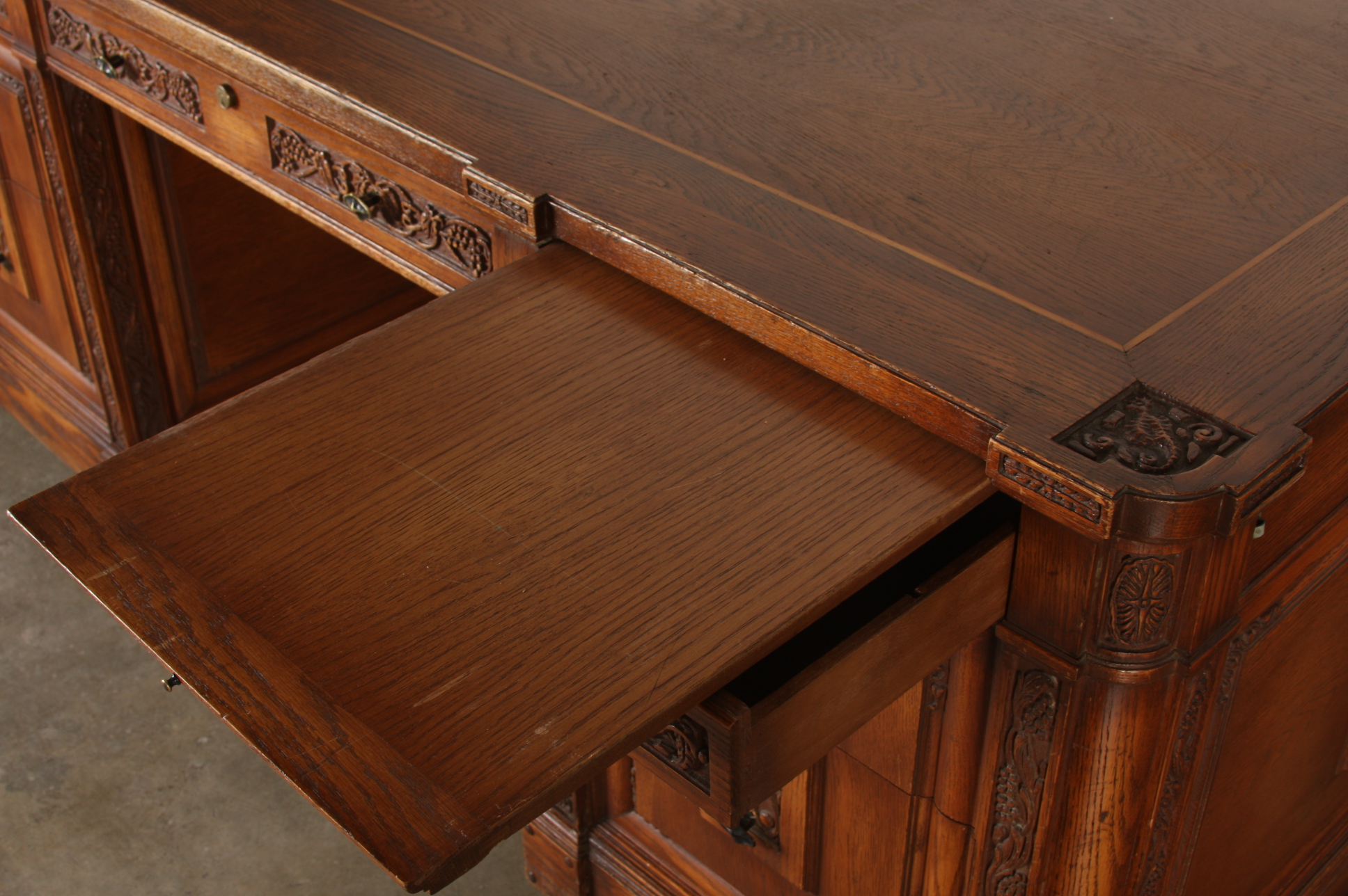 Romweber Viking Oak Executive Desk EBTH