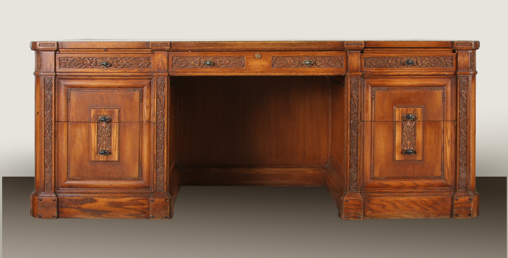 Romweber Viking Oak Executive Desk EBTH