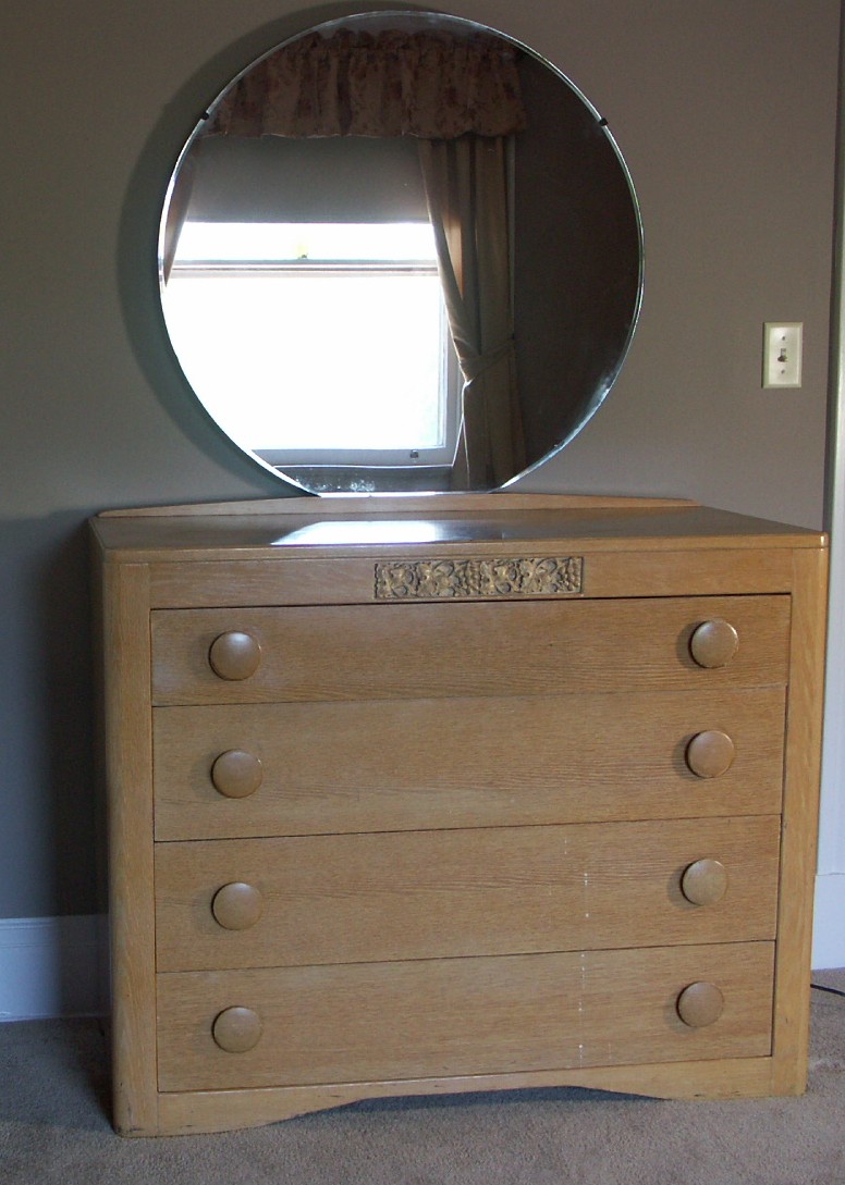 Thomasville Bedroom Set Ebth
