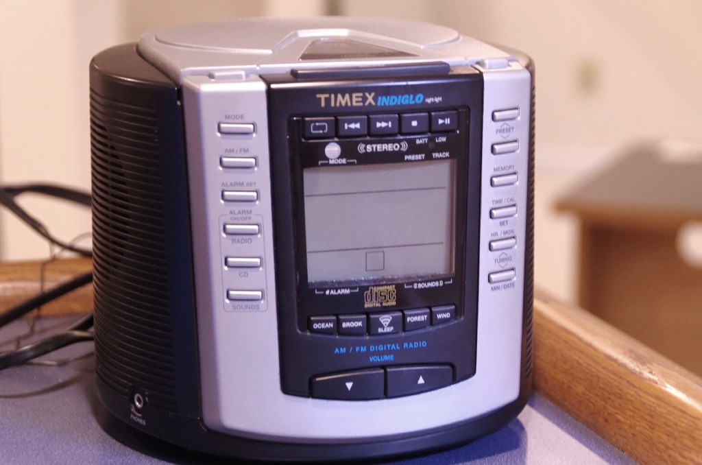 Timex Indiglo Clock Radio Alarm EBTH