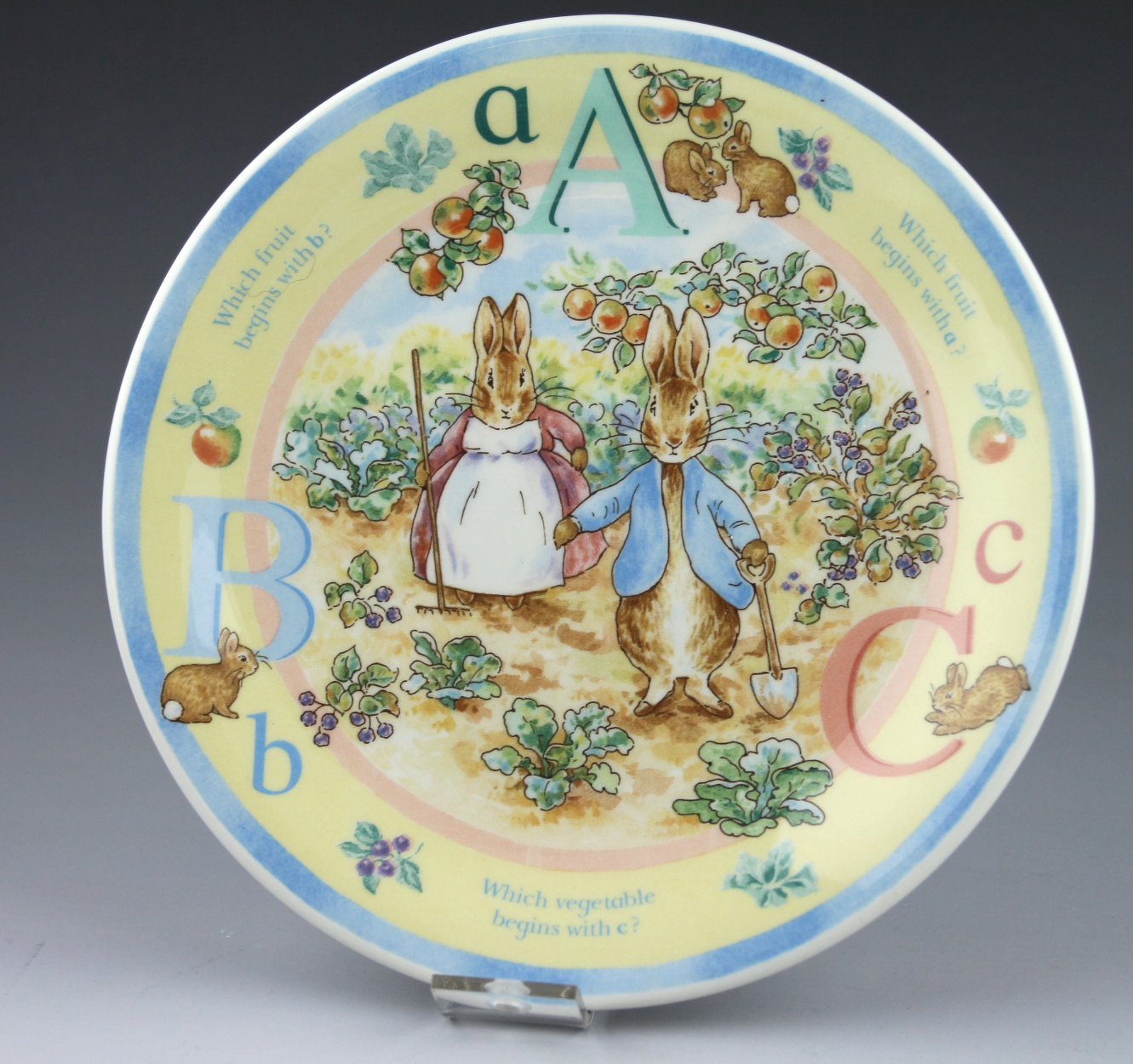 Peter Rabbit Child Teapot and Cups EBTH