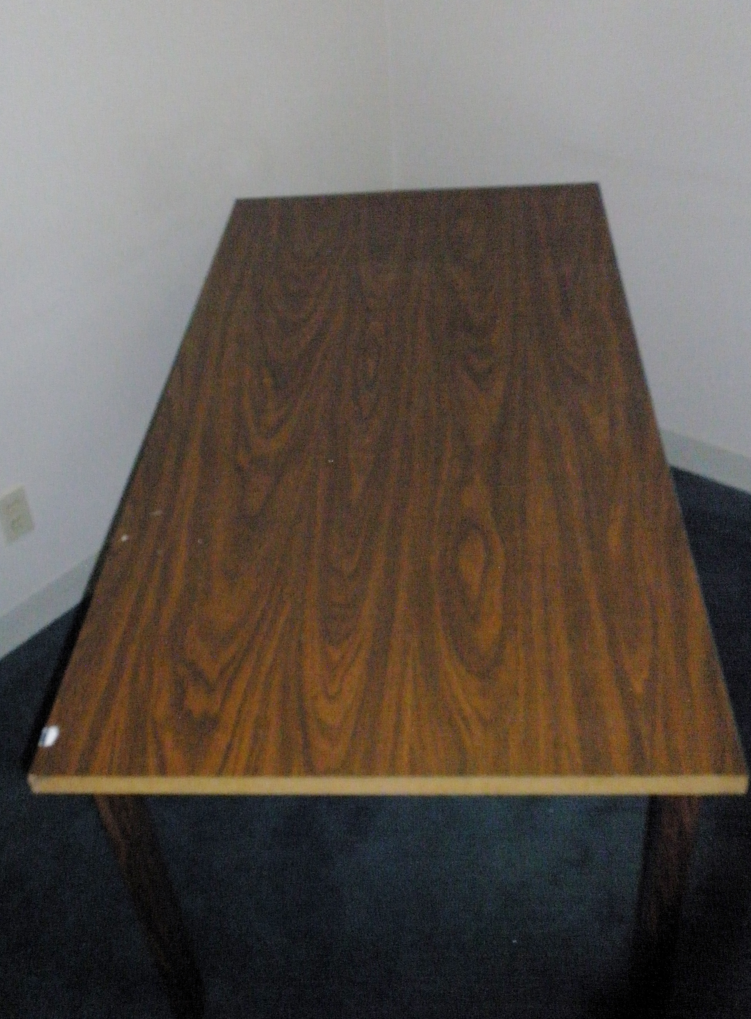 Laminated Wood Table EBTH