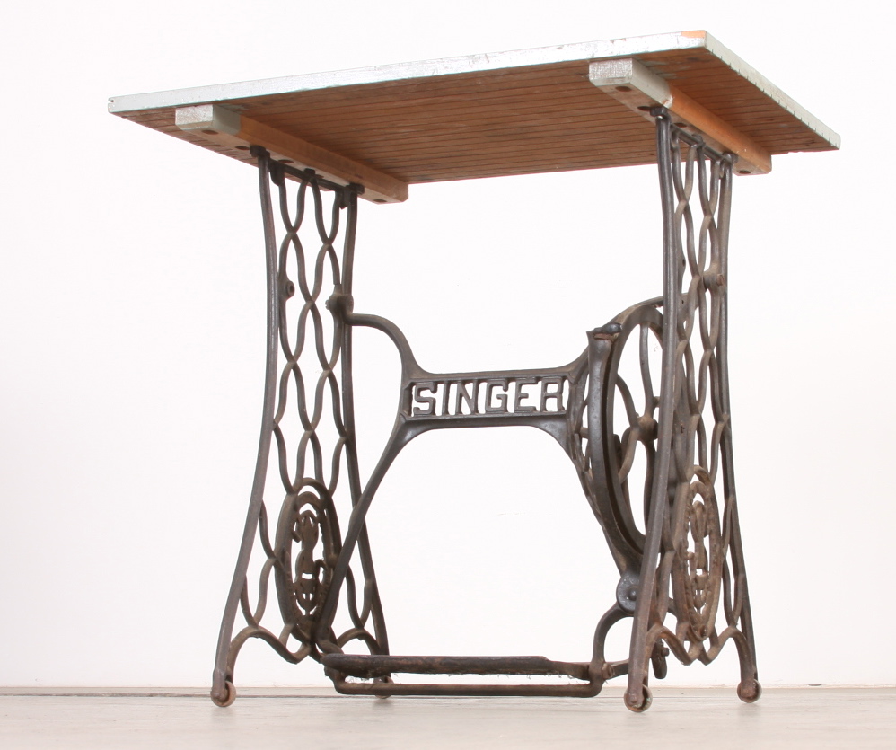 Vintage Singer Sewing Machine Stand EBTH