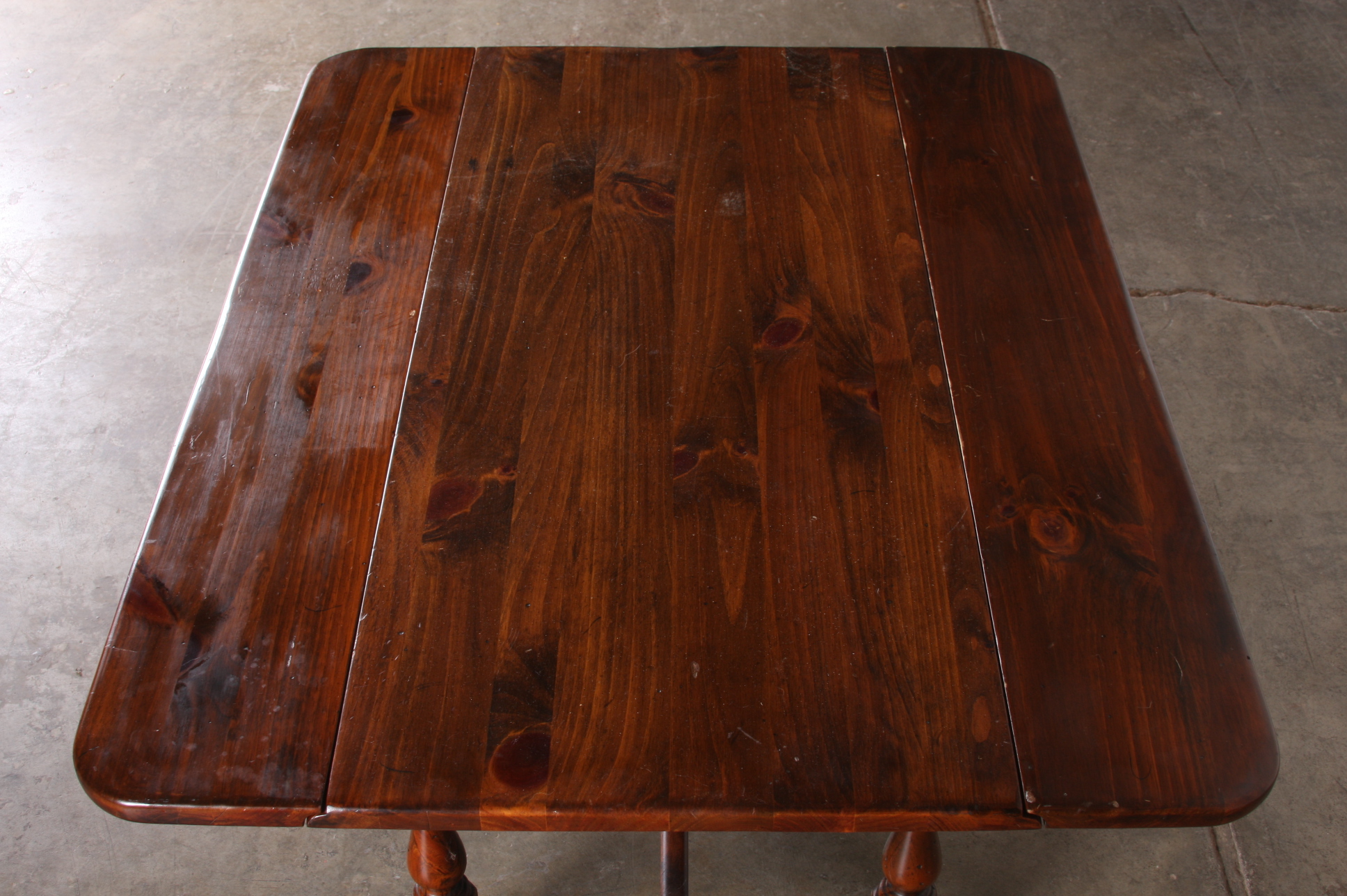 Pine Drop Leaf Coffee Table EBTH