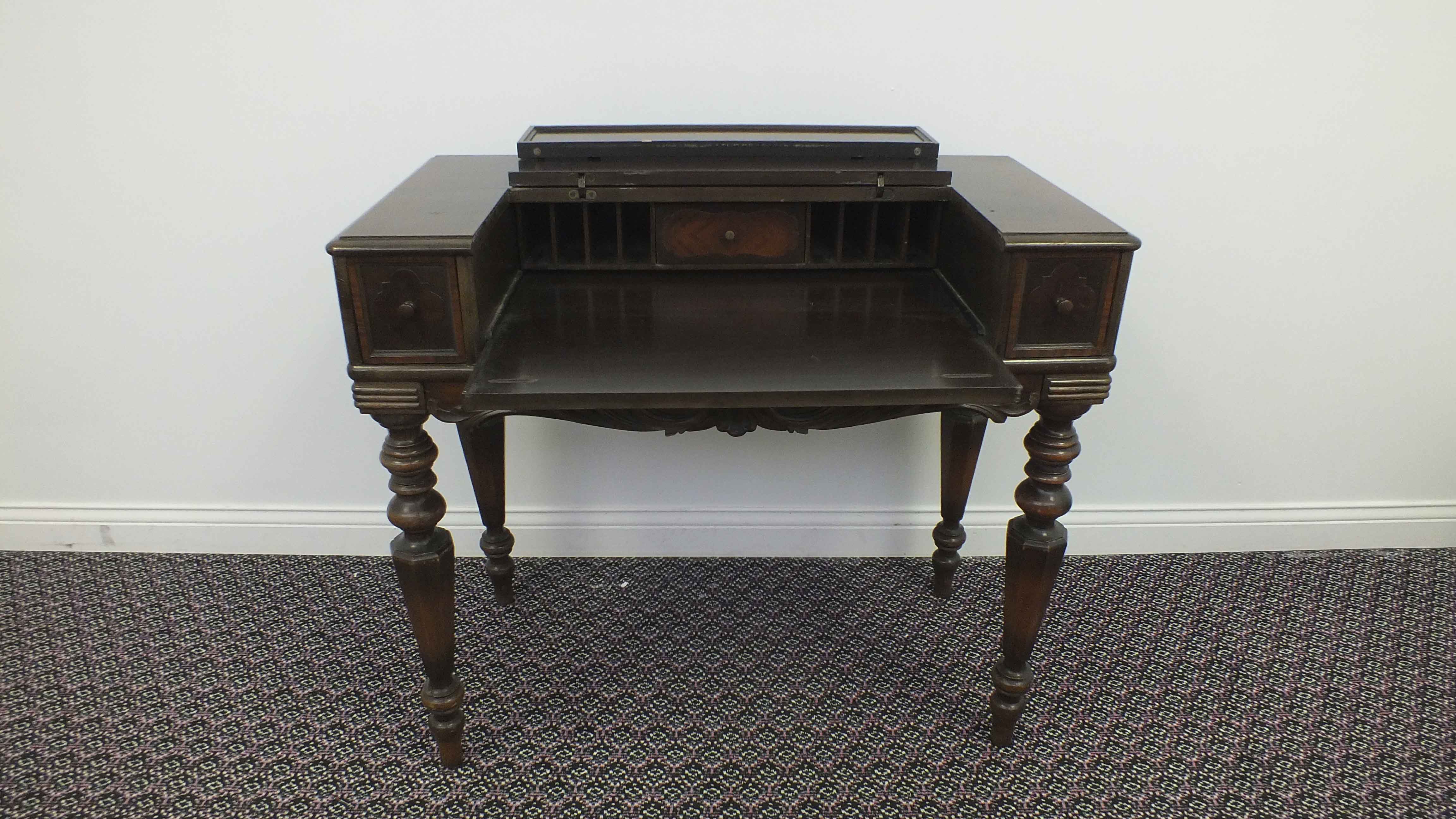 Hekman Furniture Writing Desk Ebth