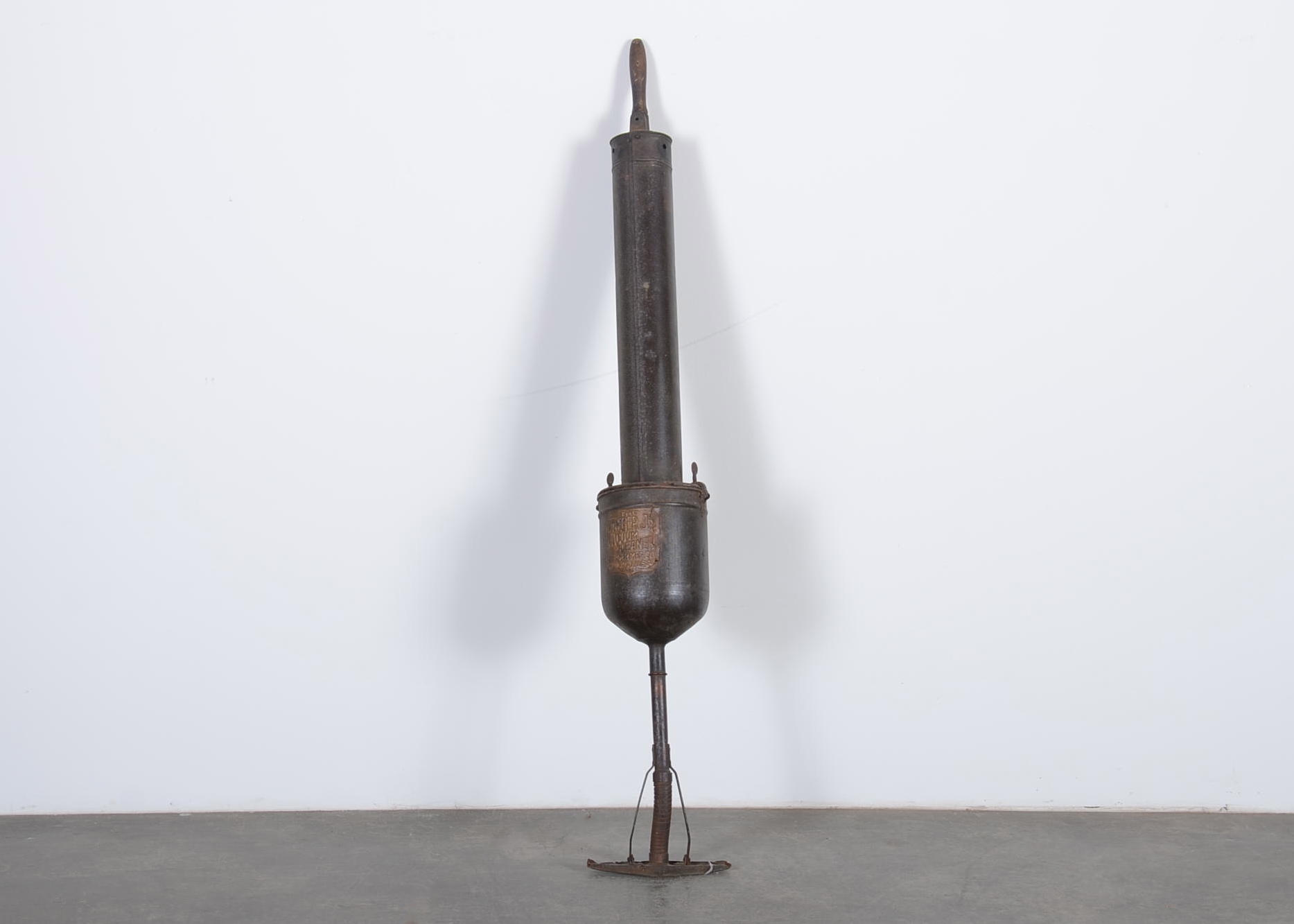 Early Vacuum Cleaner. The Jaeger Jr. Vacuum Cleaner, Chicago, C 1900