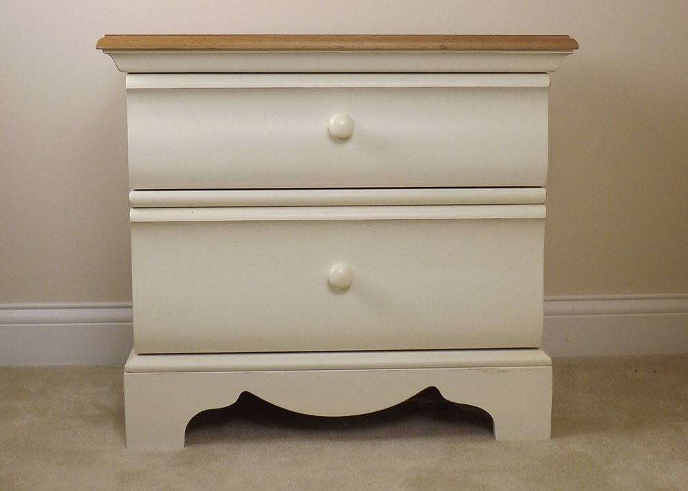 Thomasville Nightstand EBTH