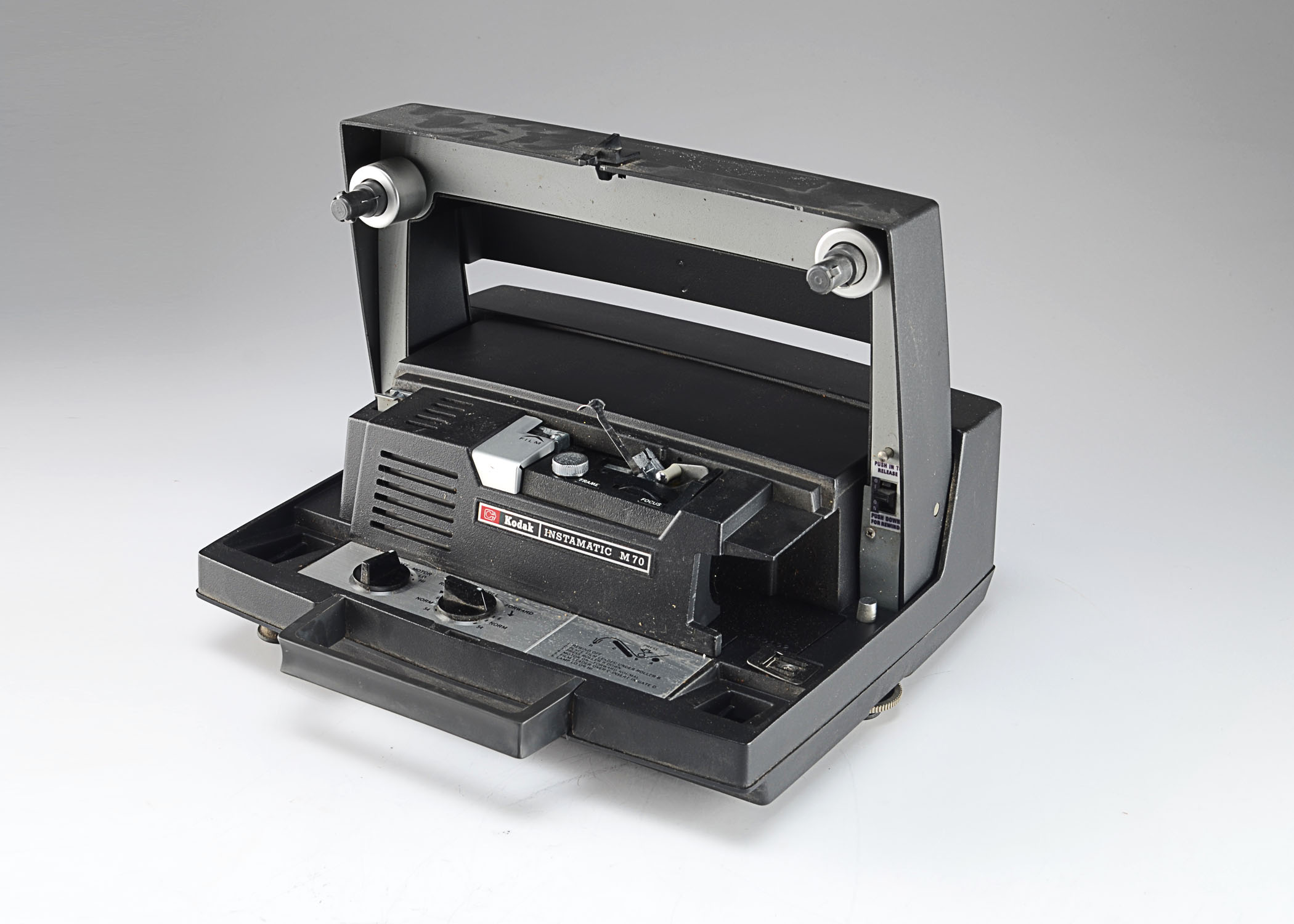 kodak instamatic m70 movie projector