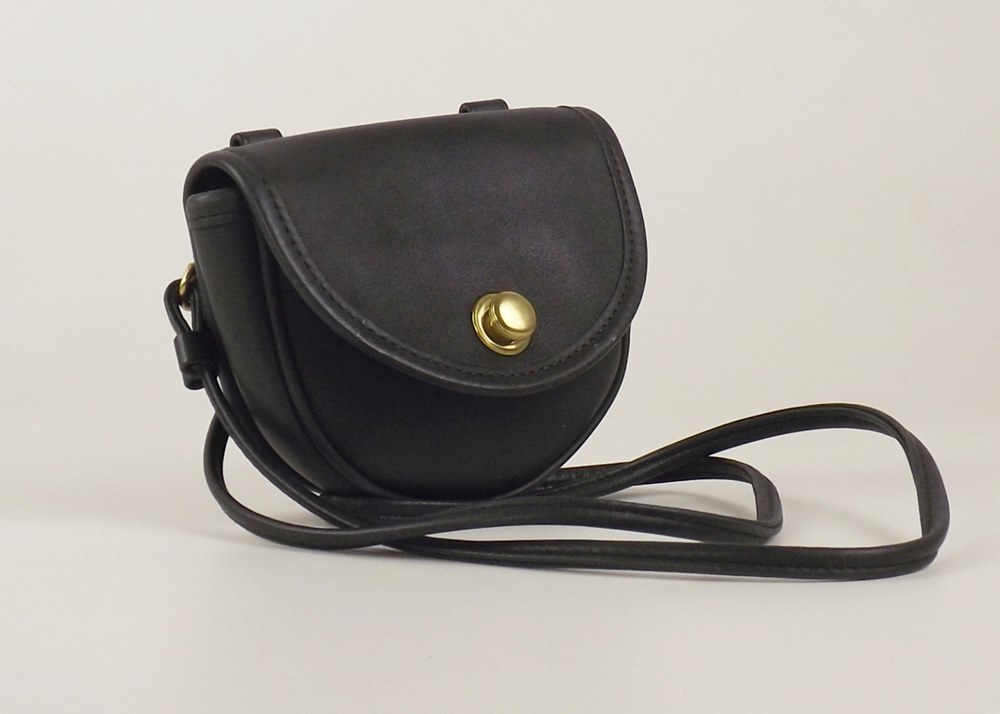 vintage coach black crossbody bag