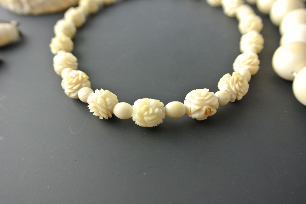 Vintage Real Ivory Jewelry Set EBTH