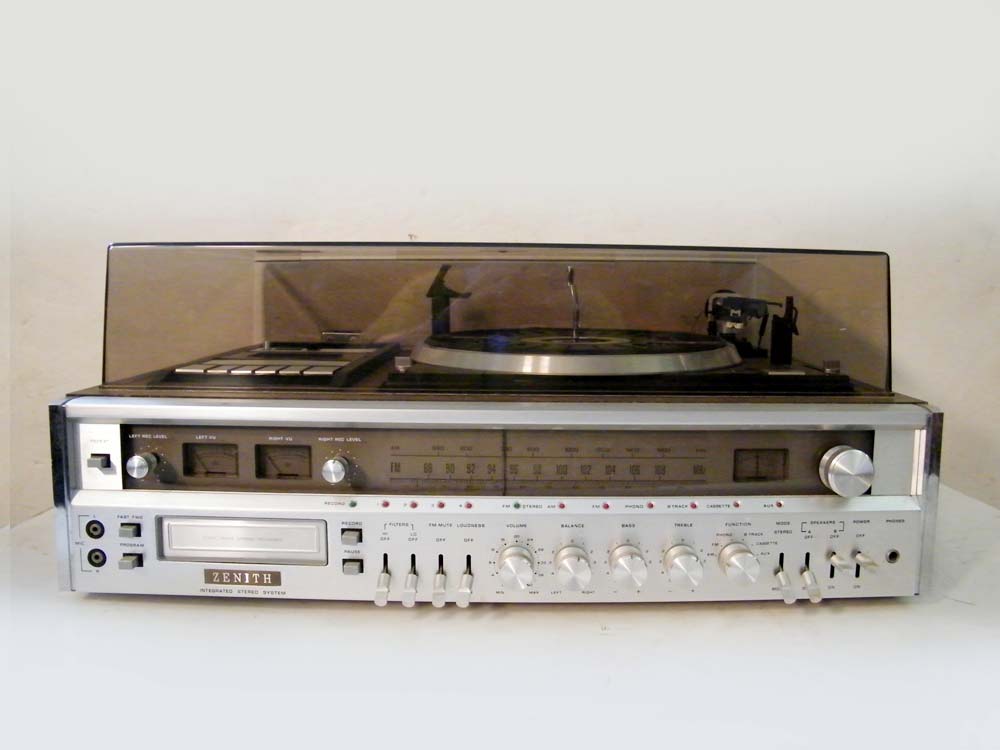 Zenith Stereo System/Turntable EBTH