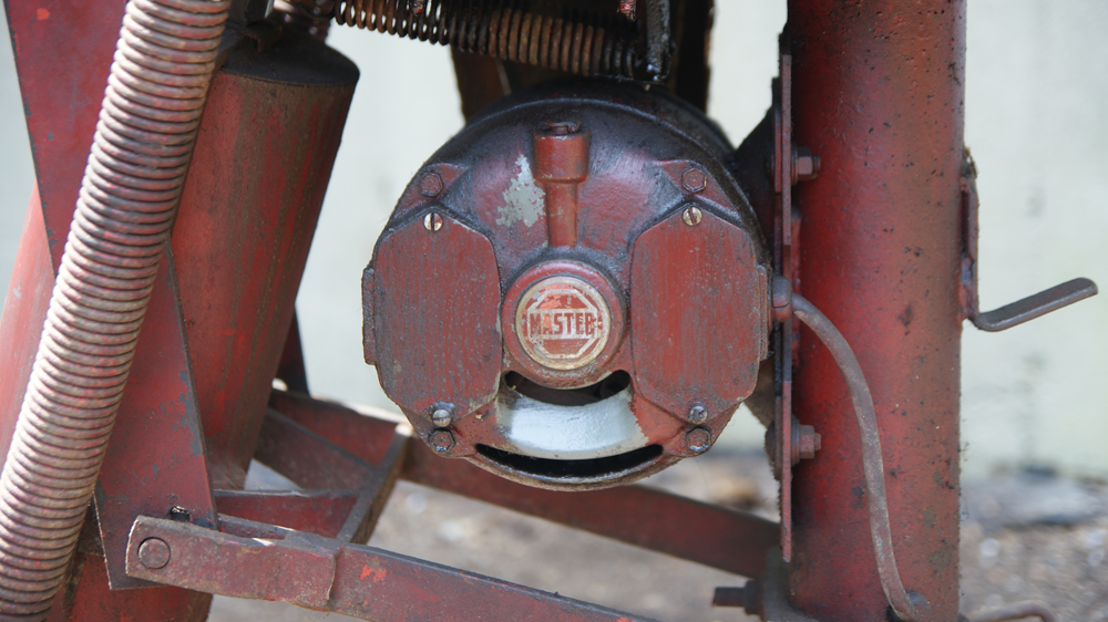 Bishman Tire Changer EBTH