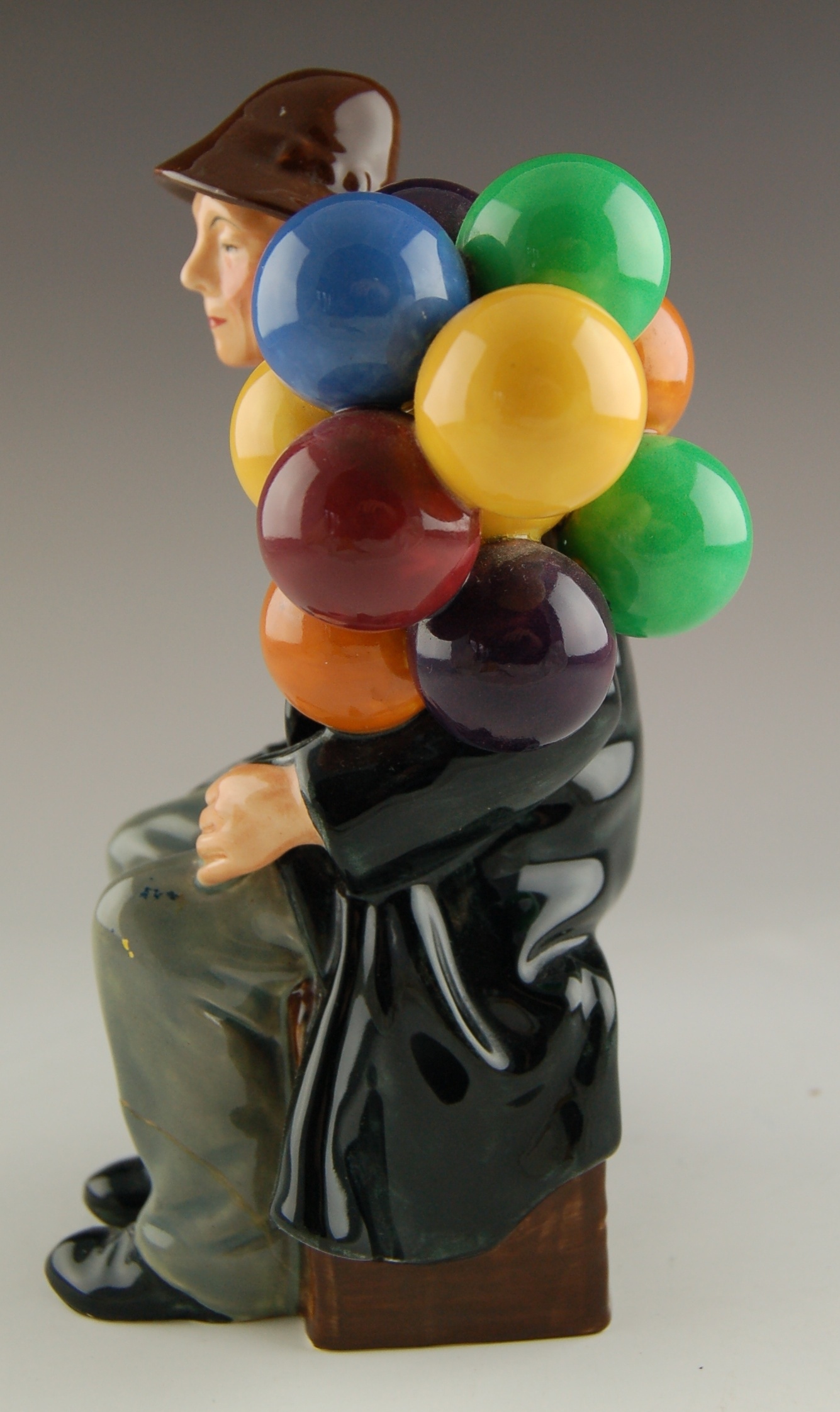 Royal Doulton "The Balloon Man" Figurine EBTH