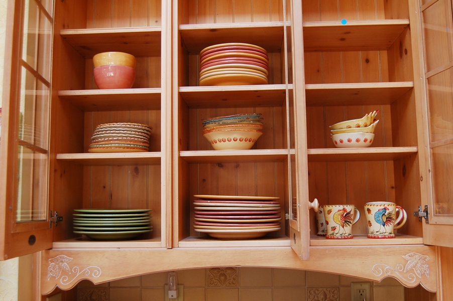 Neiman Marcus Italian Crockery Dish Set EBTH