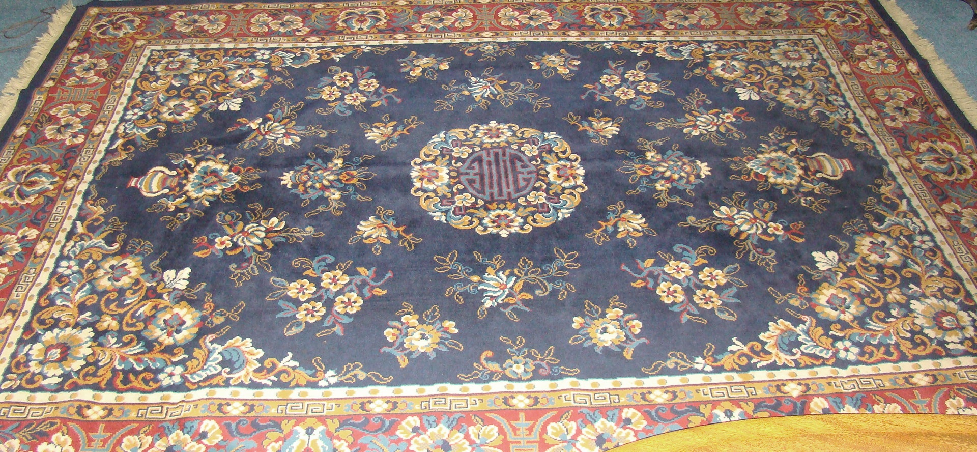 10'10" x7'10" Arak Fine Oriental Woven Area Rug. EBTH