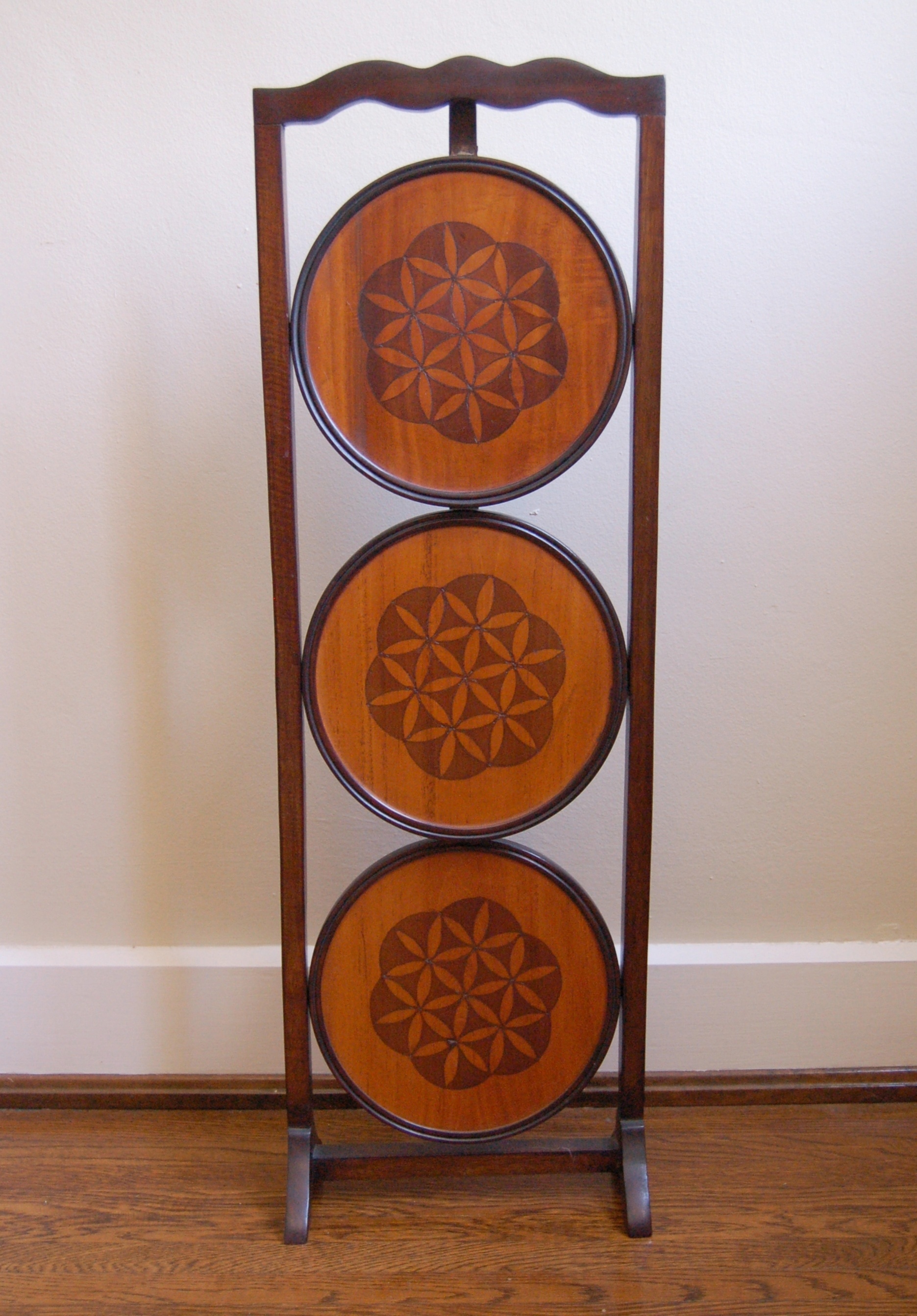 Folding Three Tiered Muffin Stand EBTH