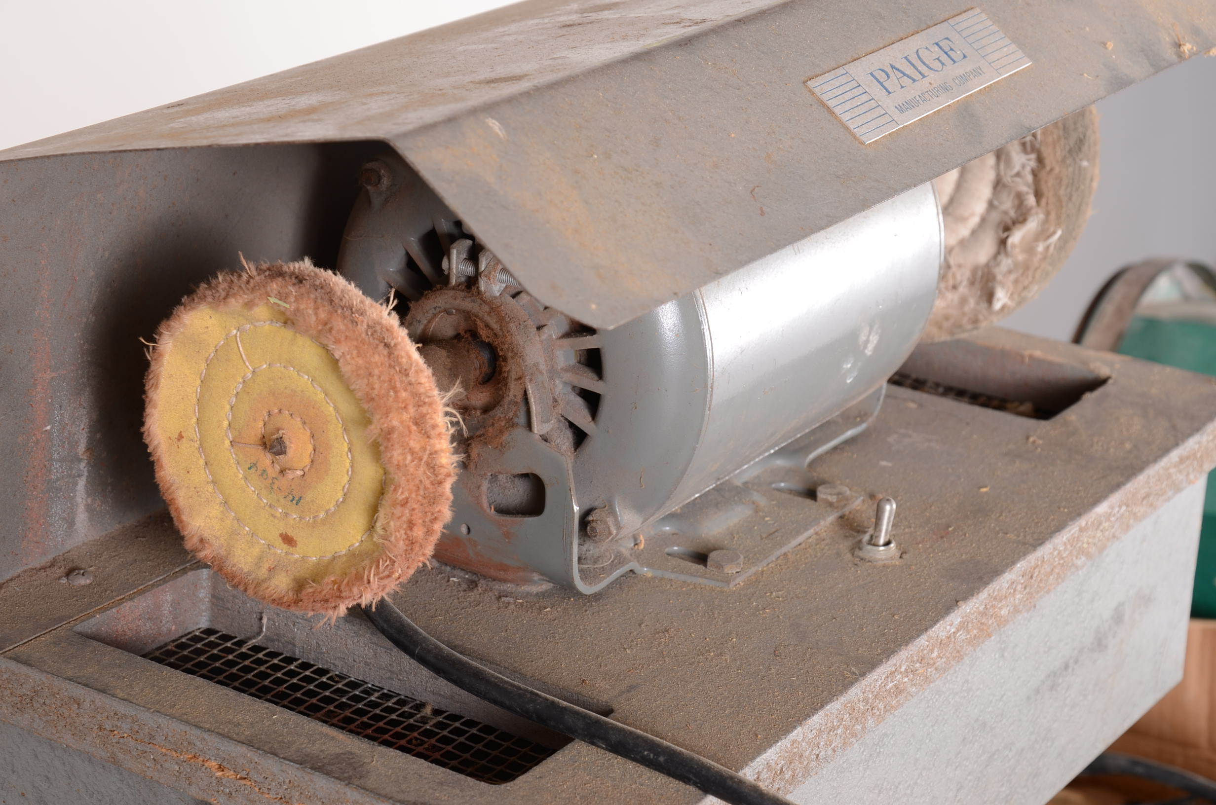 Rock Polisher's Tools and Chest EBTH