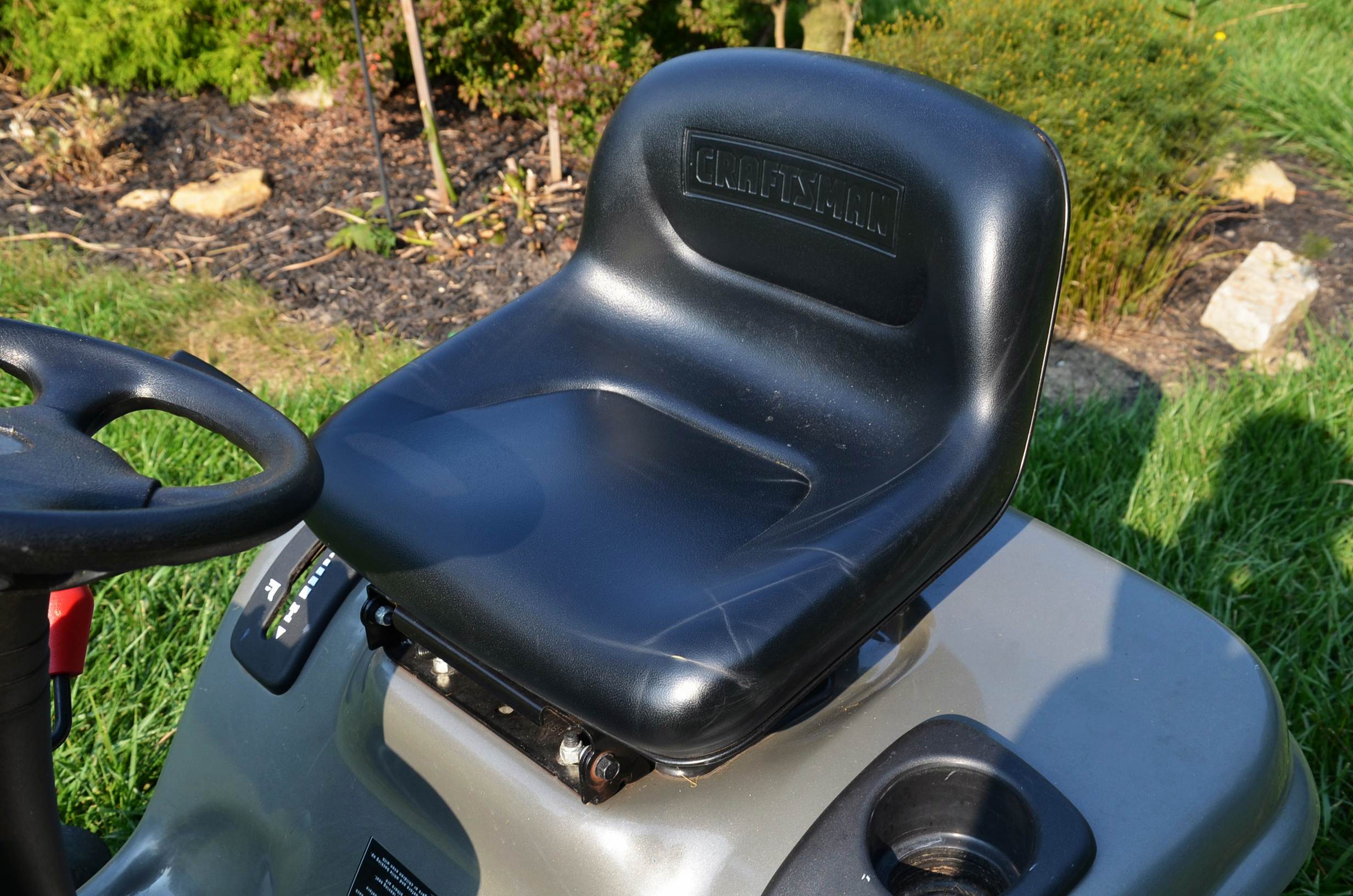 Craftsman Lawn Tractor, Model 917.273140 | EBTH