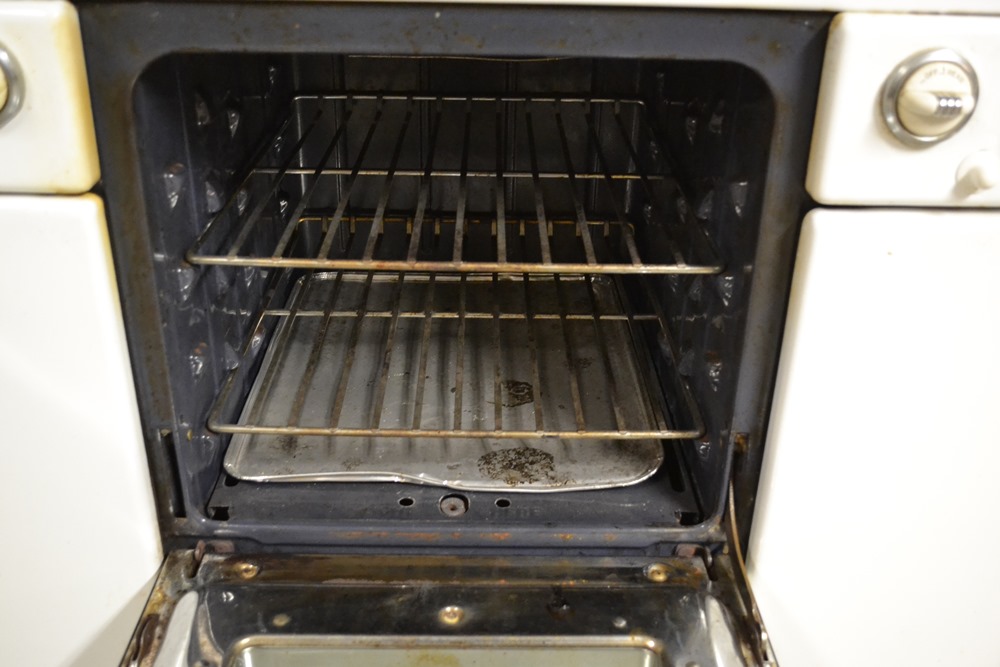 Vintage Tappan 1950's Gas Stove With Original Receipt & Manual EBTH