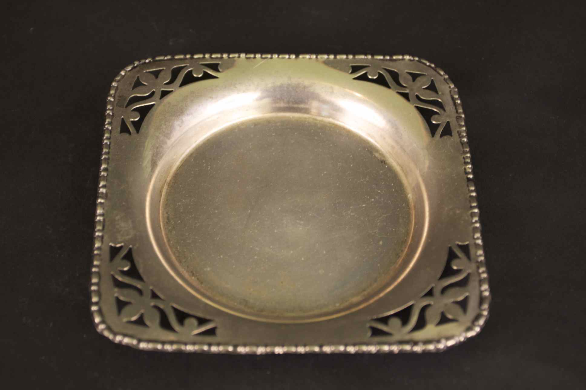 Assorted Pieces of Silver Plate EBTH