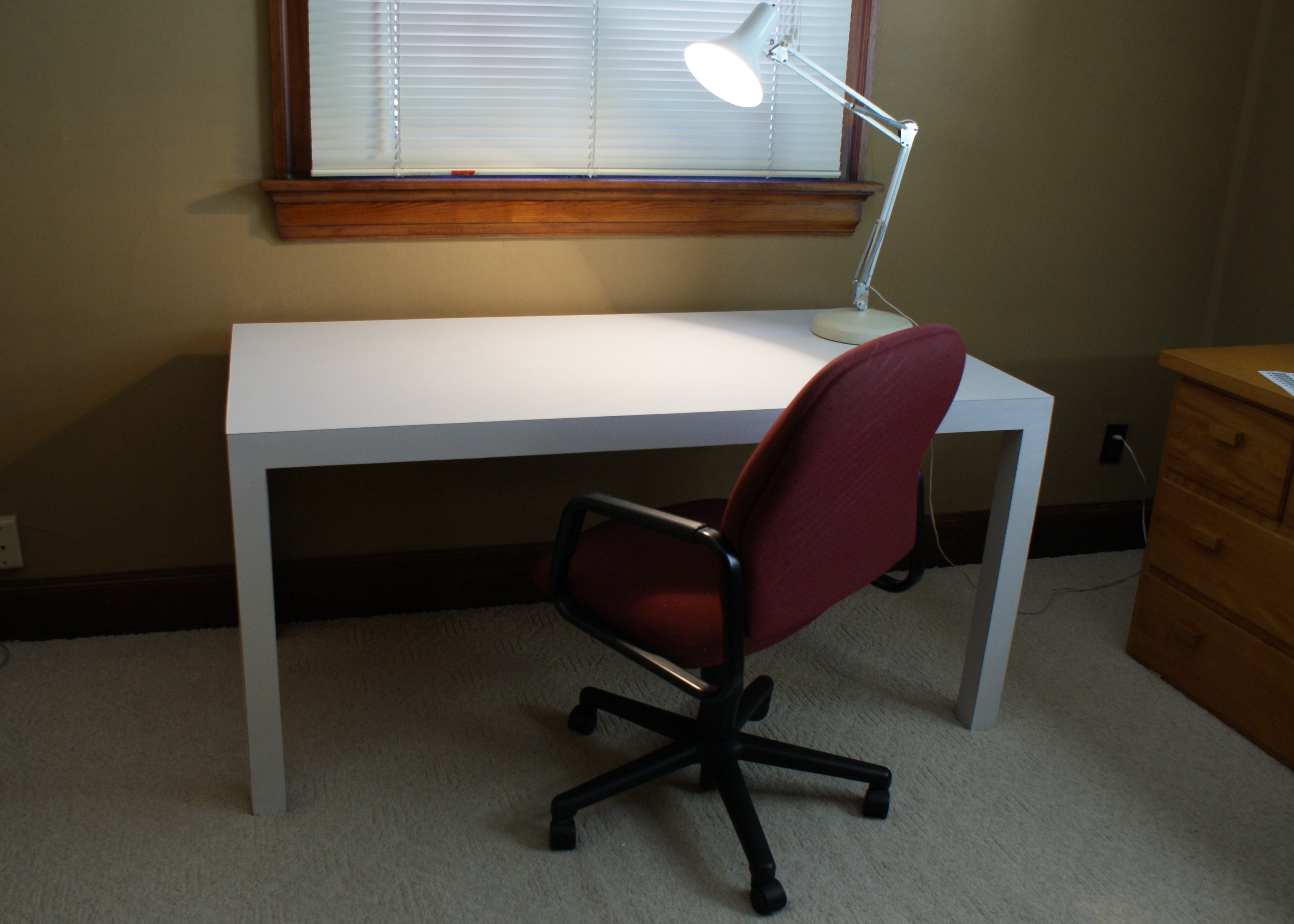 White Fiberboard Desk, Lamp, & Chair EBTH