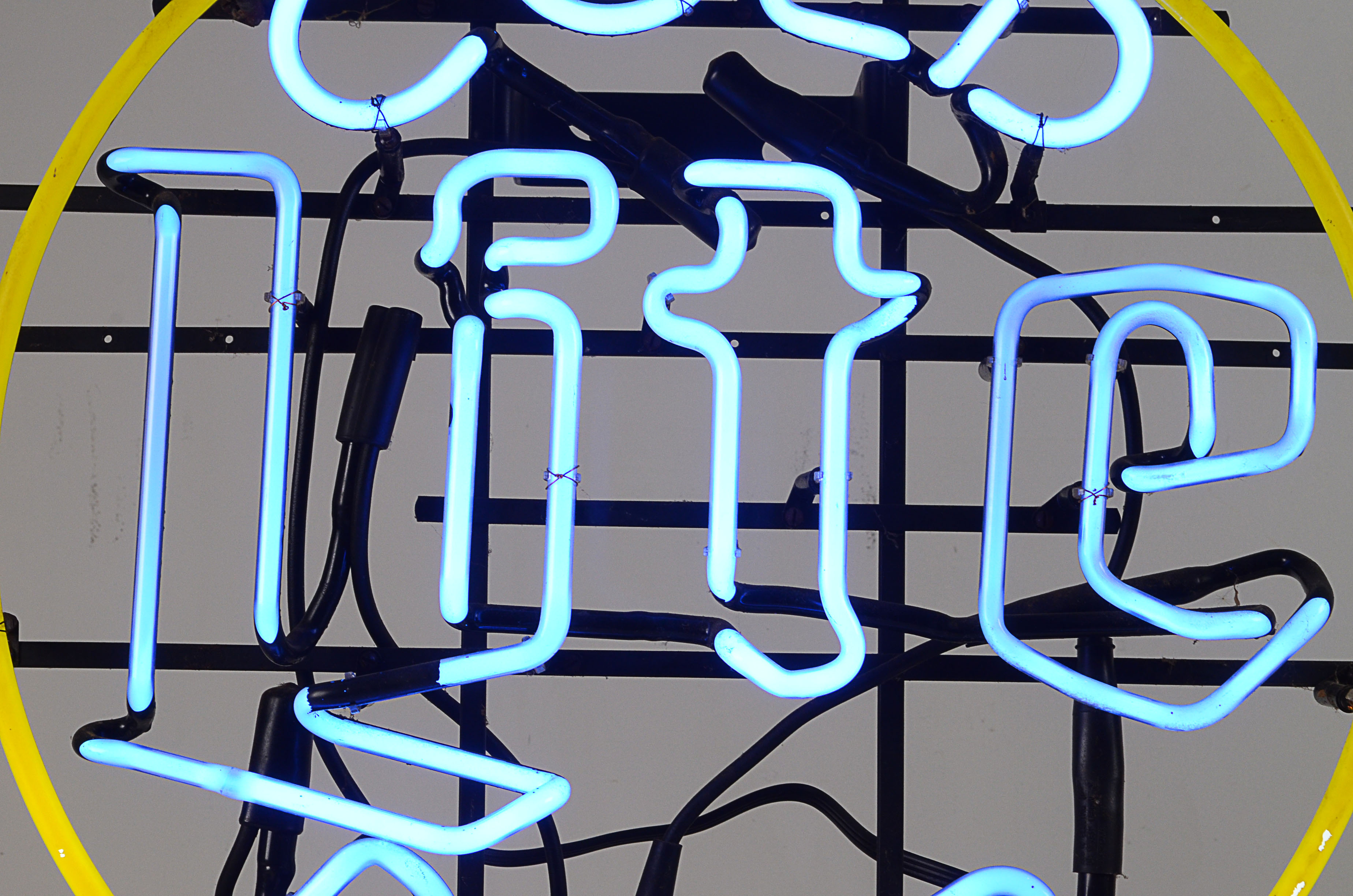 Vintage Lite Neon Beer Sign EBTH