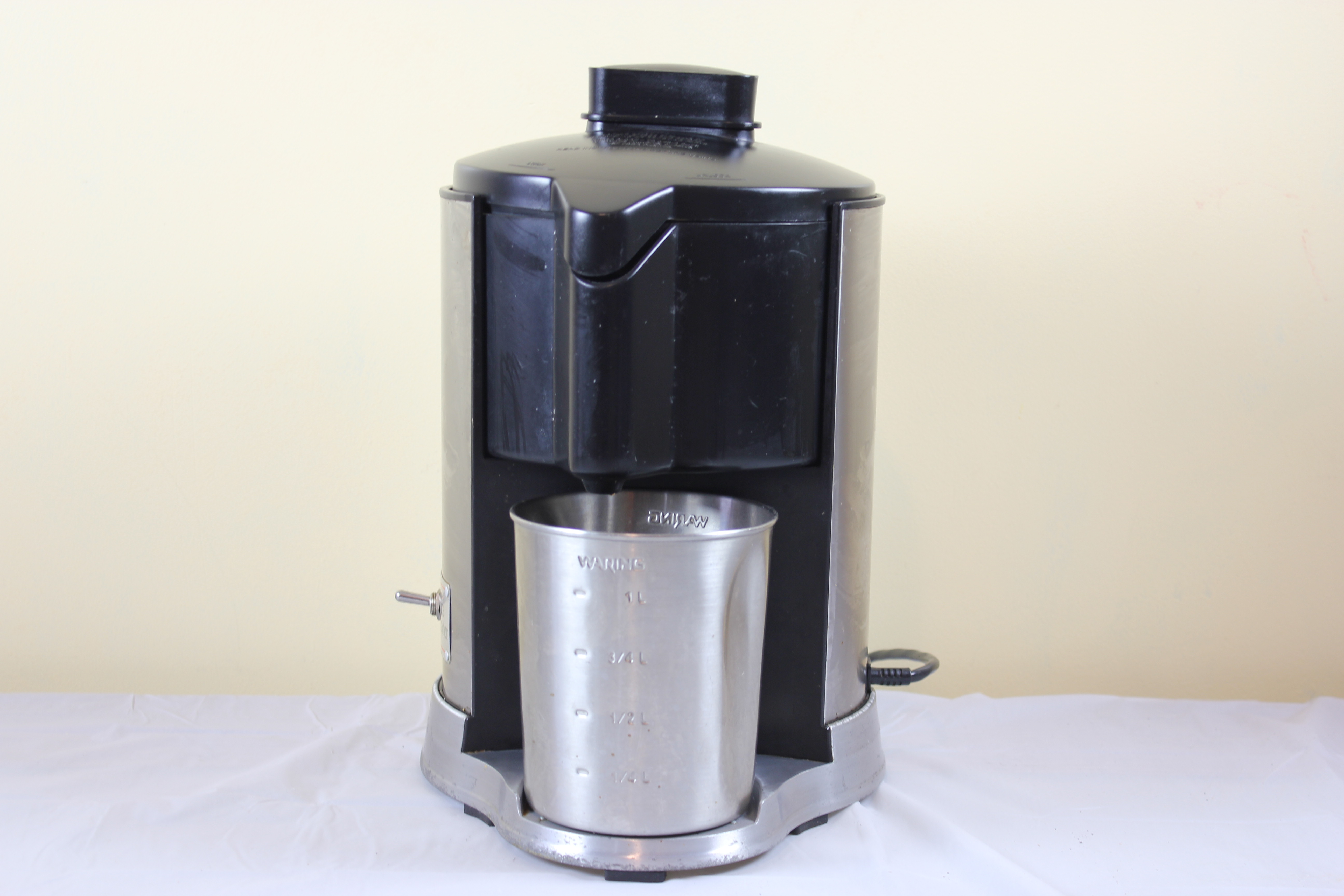 Waring Pro Health Juice Extractor EBTH