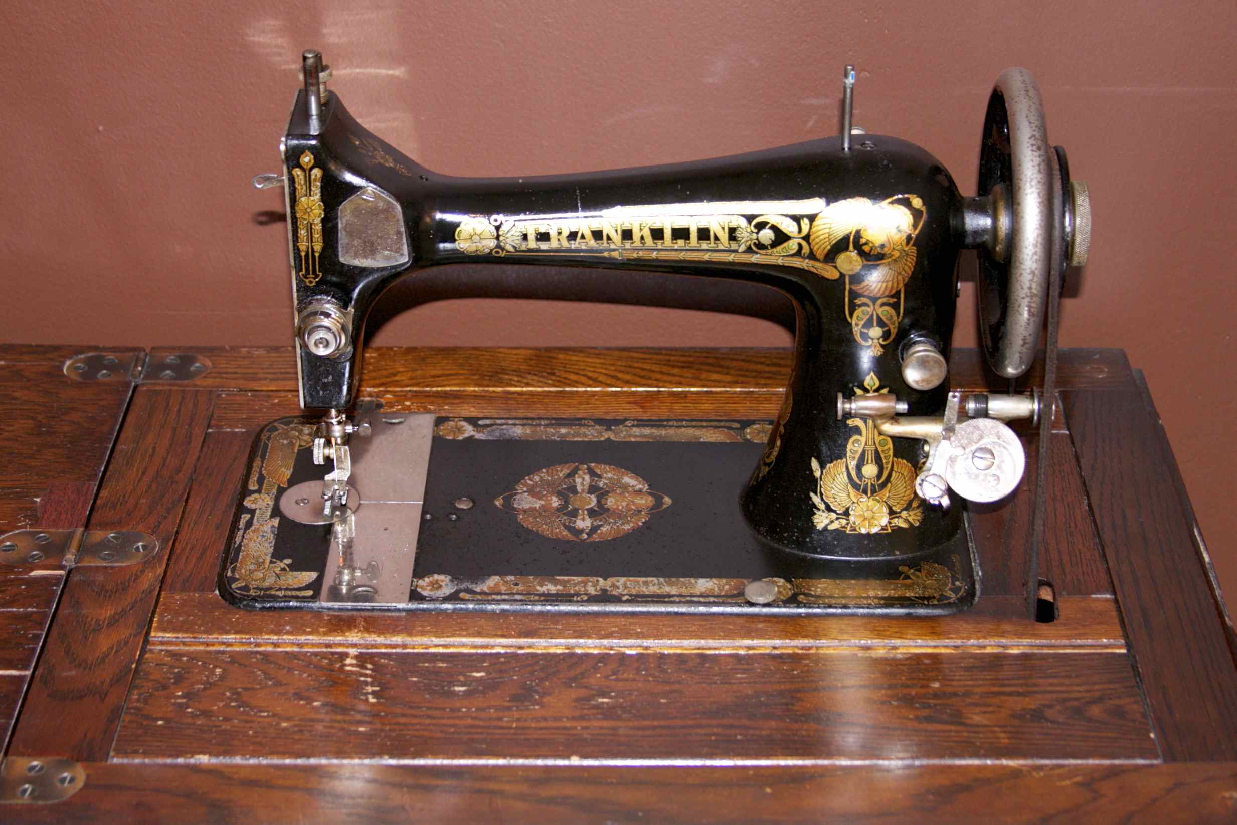 Antique Franklin Treadle Sewing Machine In Oak EBTH