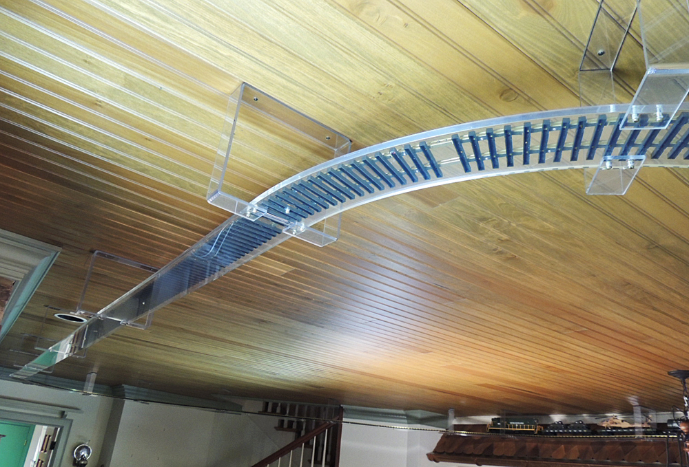 Acrylic Suspended Track System for Garden Scale Train | EBTH