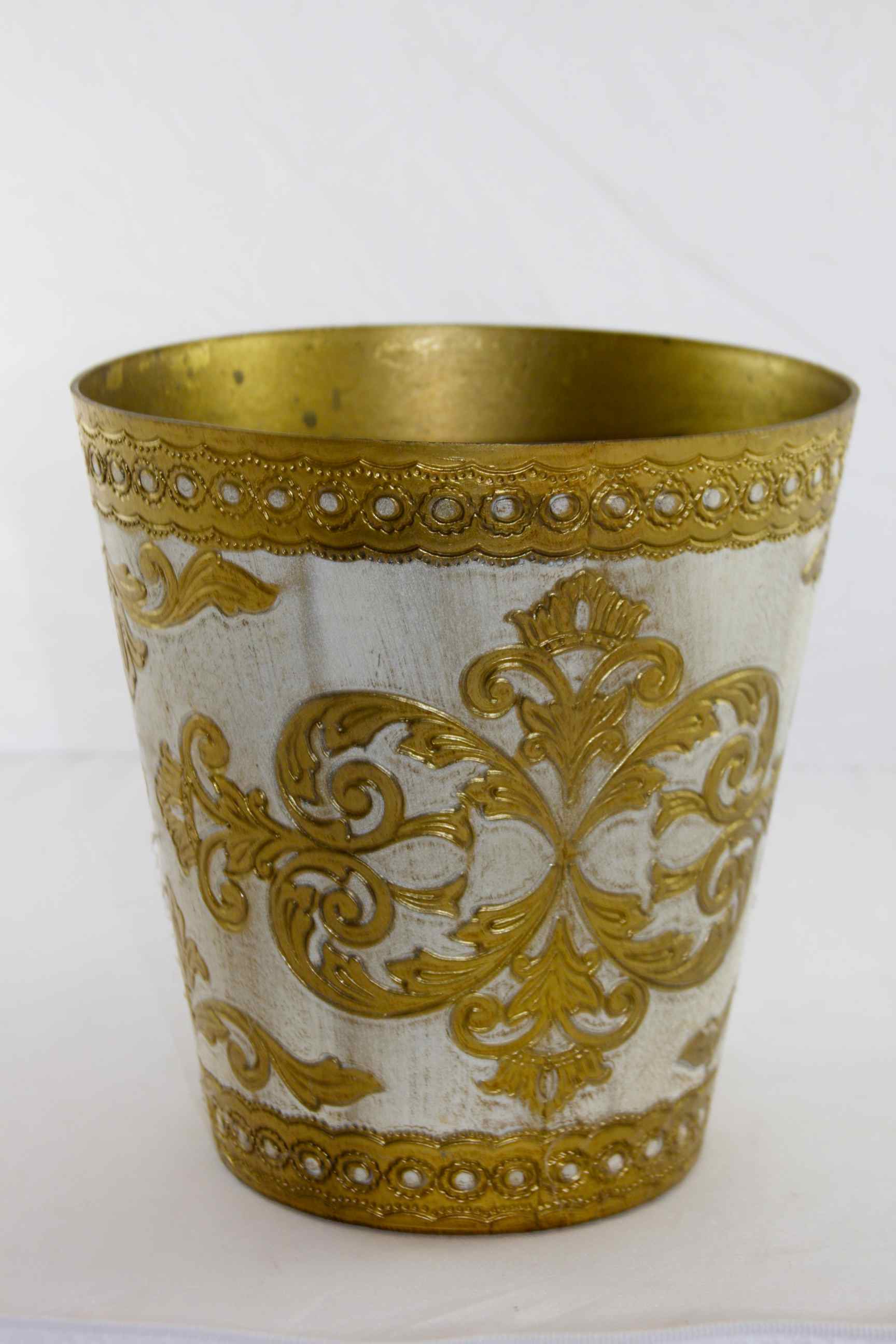 Lovely Vintage Waste Basket EBTH