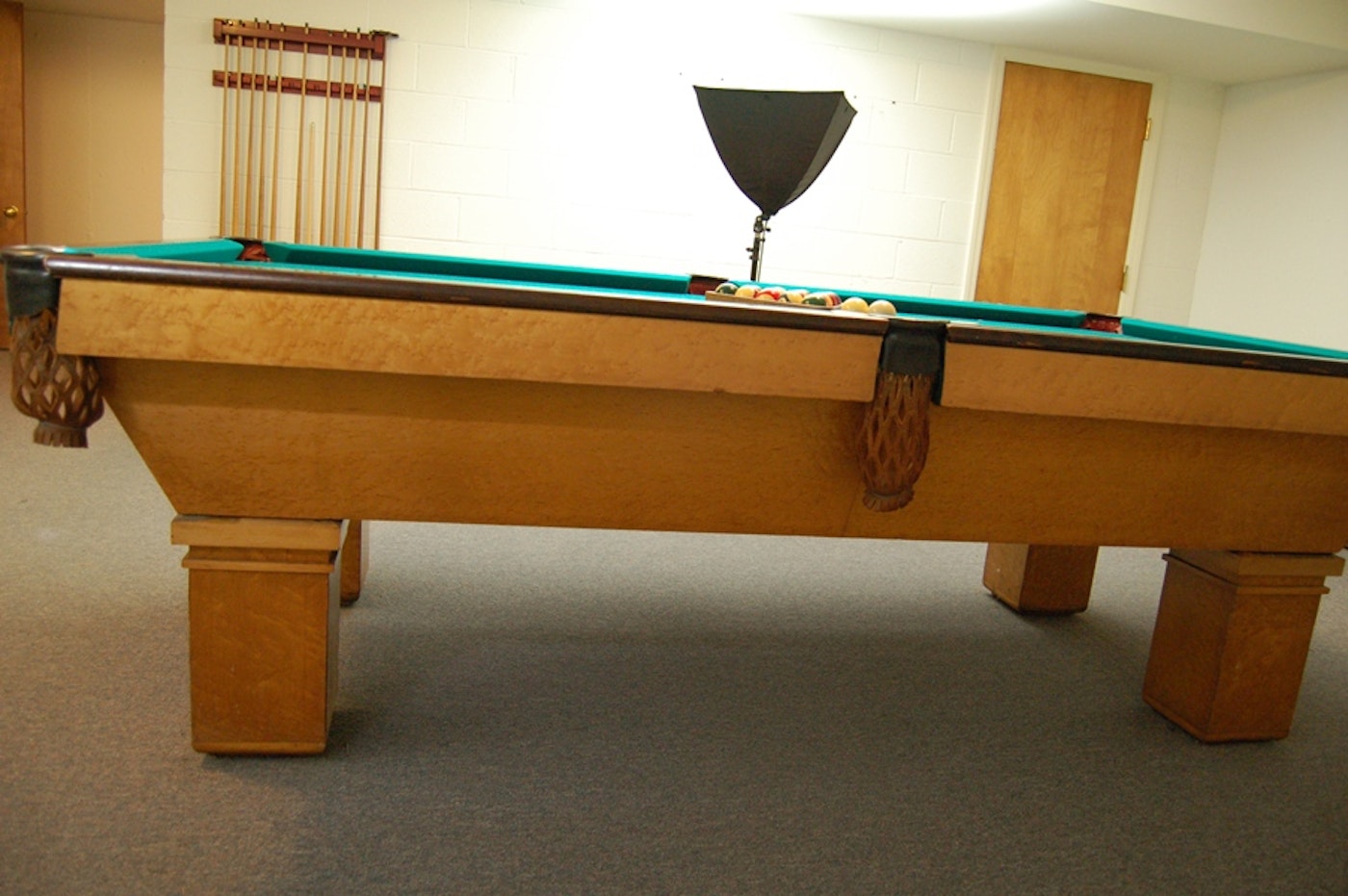 Brunswick-Balke-Collender "Monarch Cushions" Pool Table : EBTH