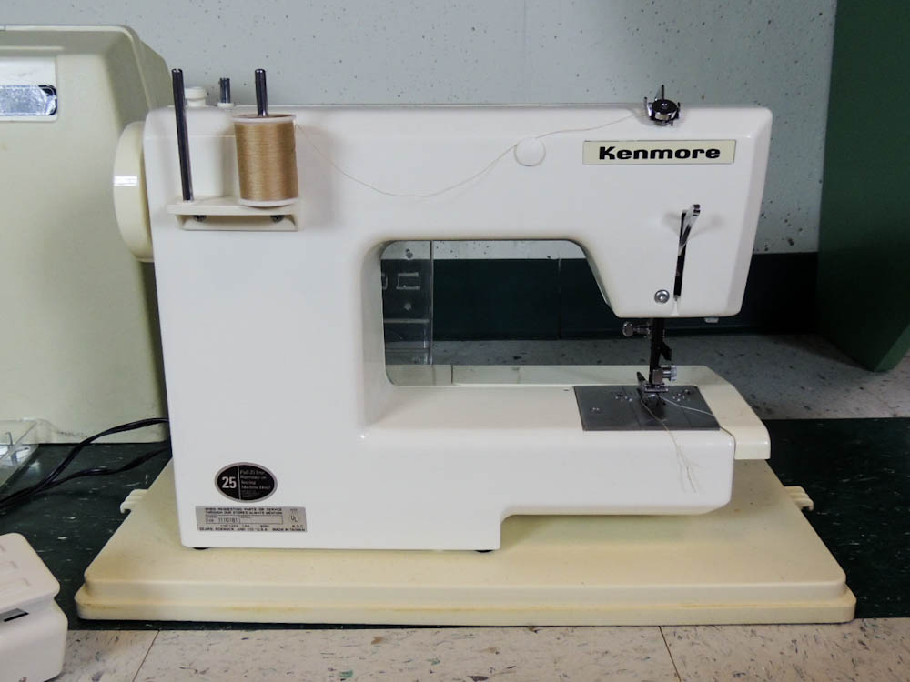 Kenmore Zigzag Sewing Machine Model 11101 EBTH