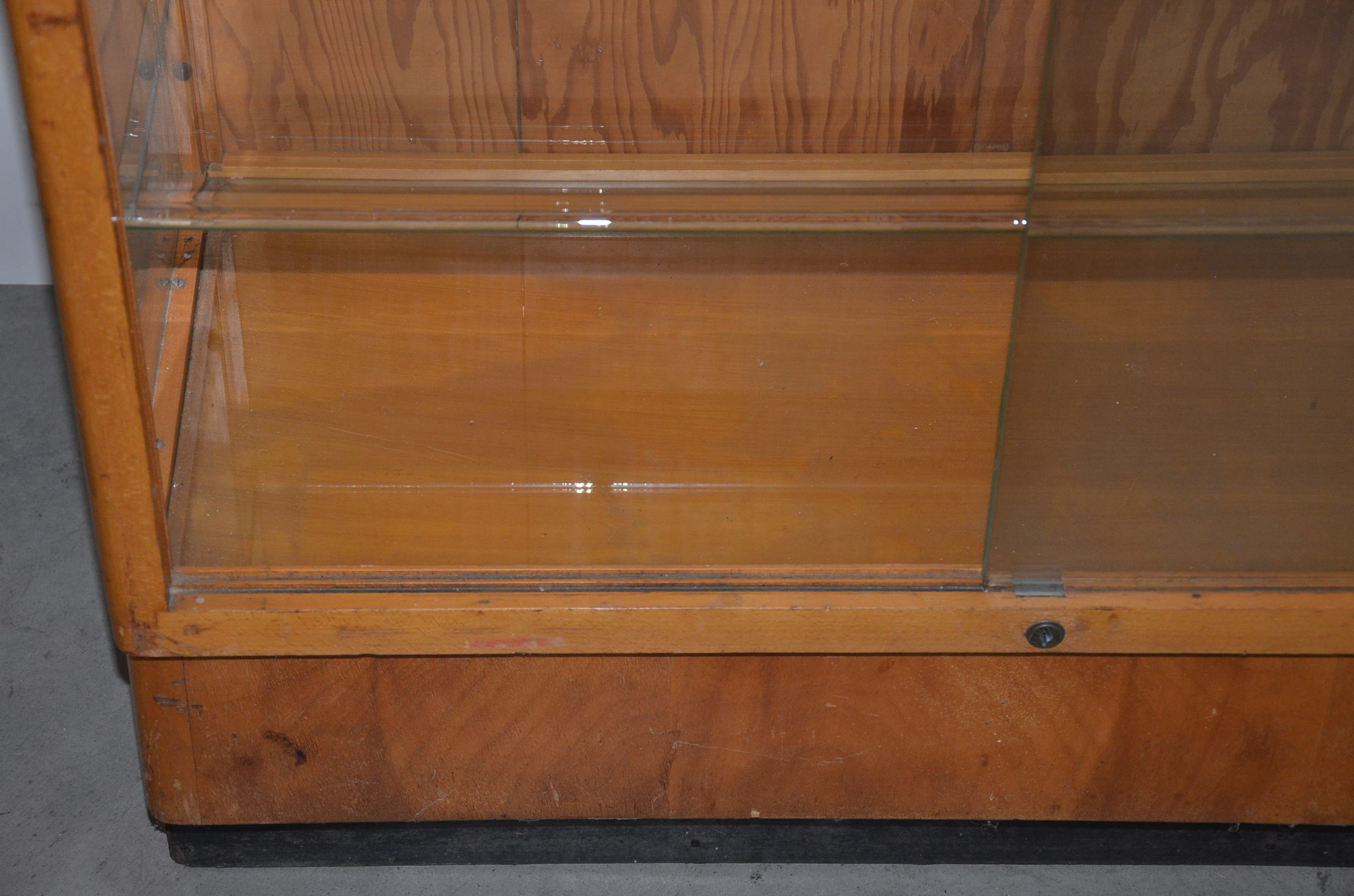 Vintage Waddell Co. Display EBTH