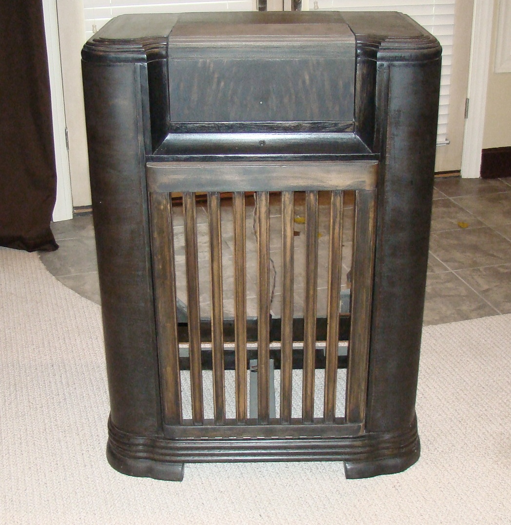 Vintage Radio Cabinet Ebth