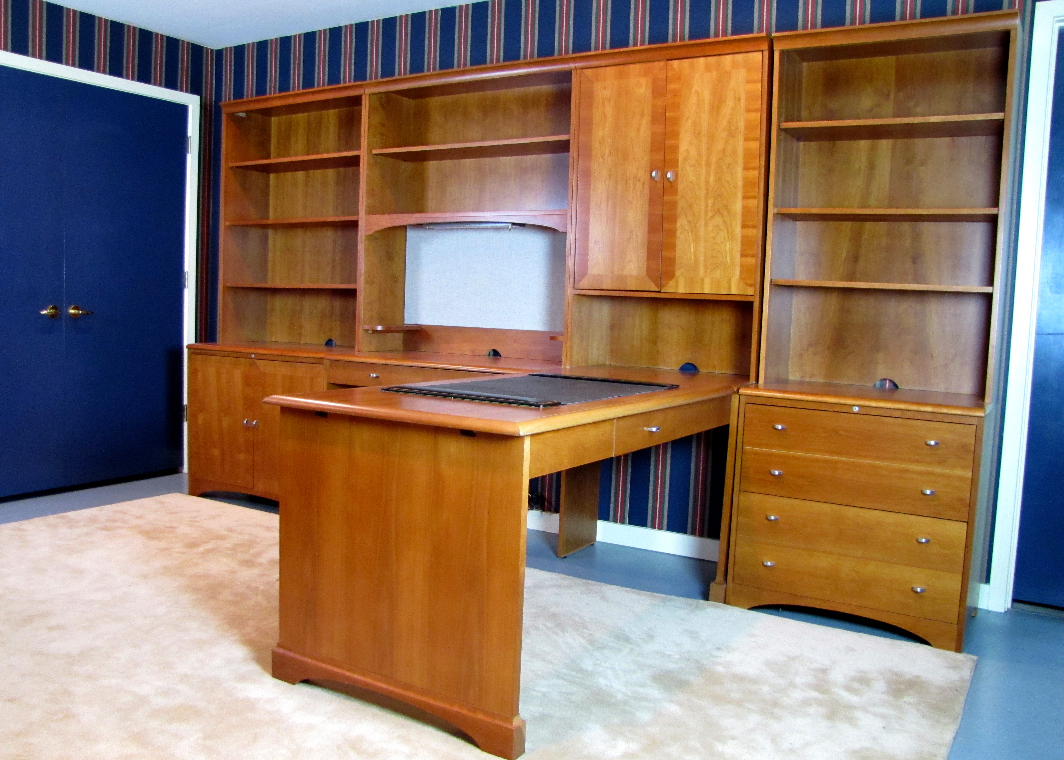 Contemporary 8 Piece Modular Office By Sligh Furniture Ebth