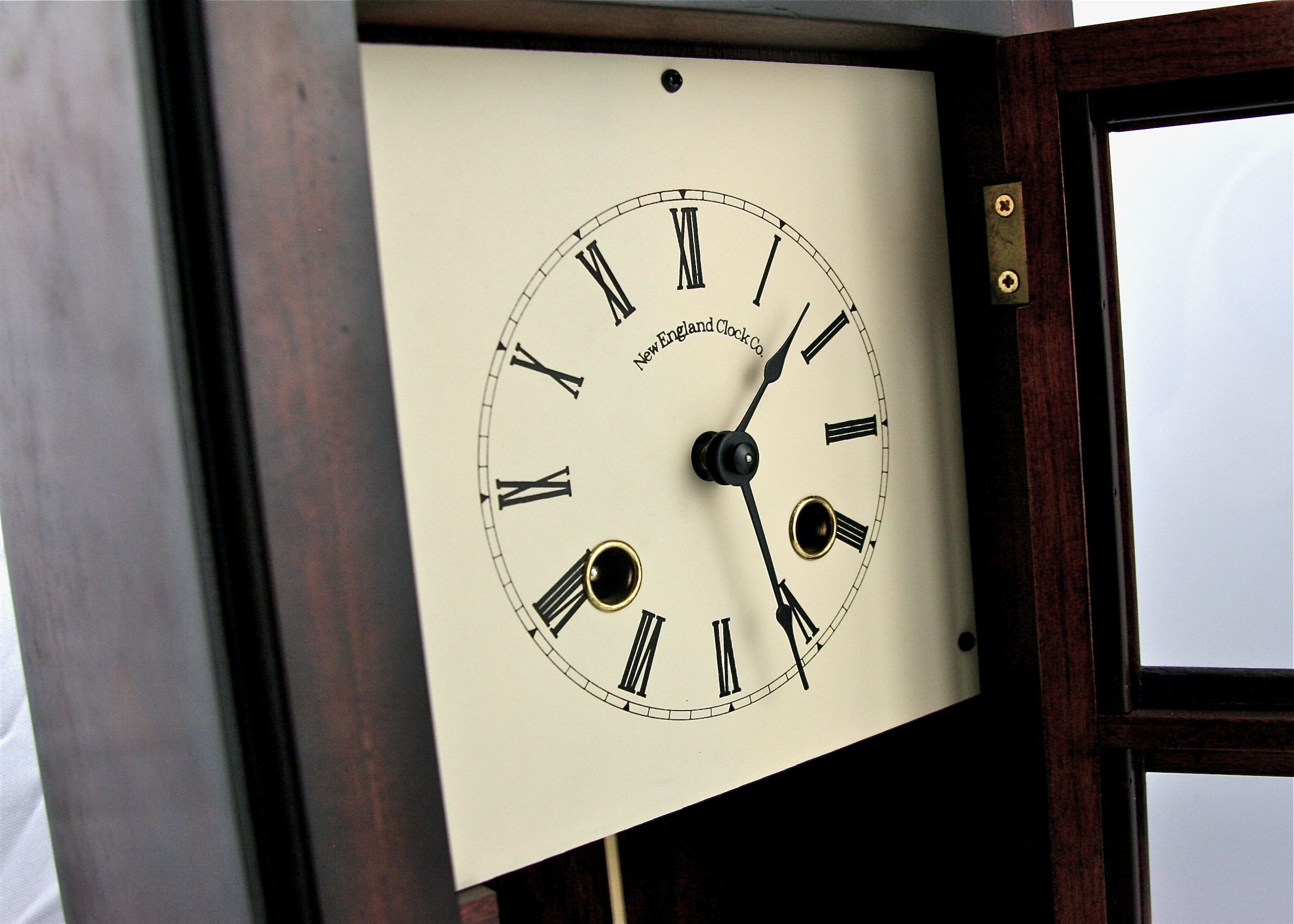 New England Clock Co. Mantel Clock EBTH