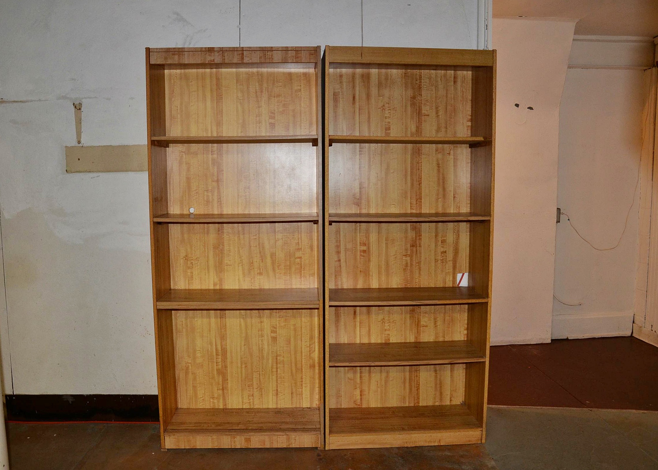 Pair of Wood Veneer Bookshelves EBTH