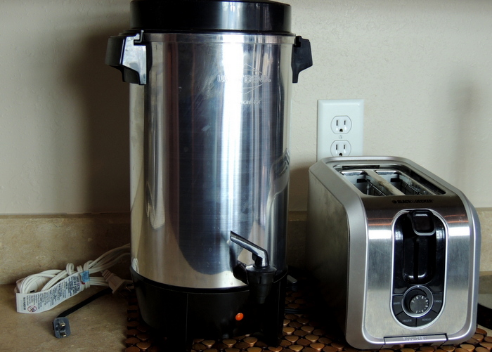 Black & Decker Toaster and West Bend Party Perk Coffee Maker EBTH
