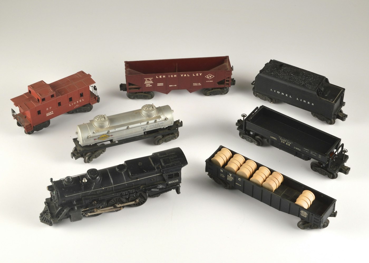 1950's Lionel Train Set | EBTH