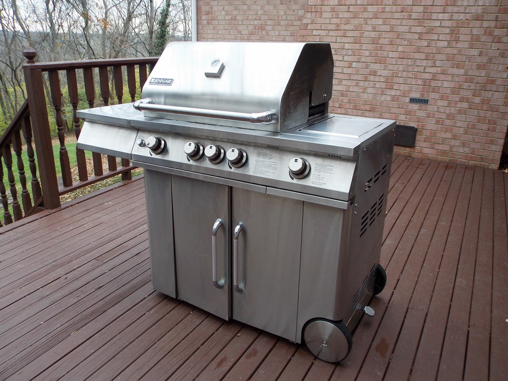 JennAir Propane Gas Grill (Model 7200336) with a Sports Enthusiast's