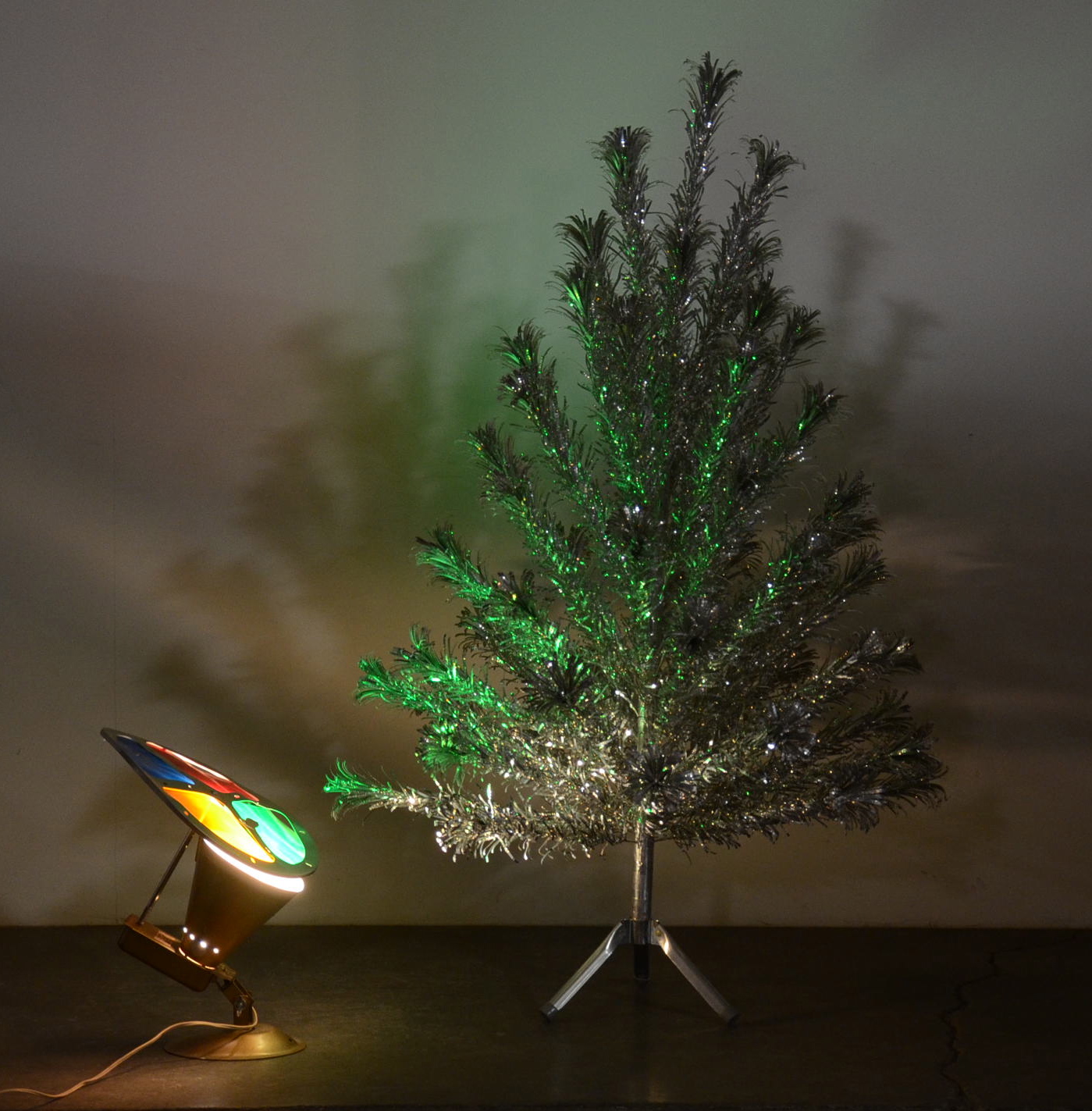 Evergleam Aluminum Christmas Tree With Color Wheel EBTH