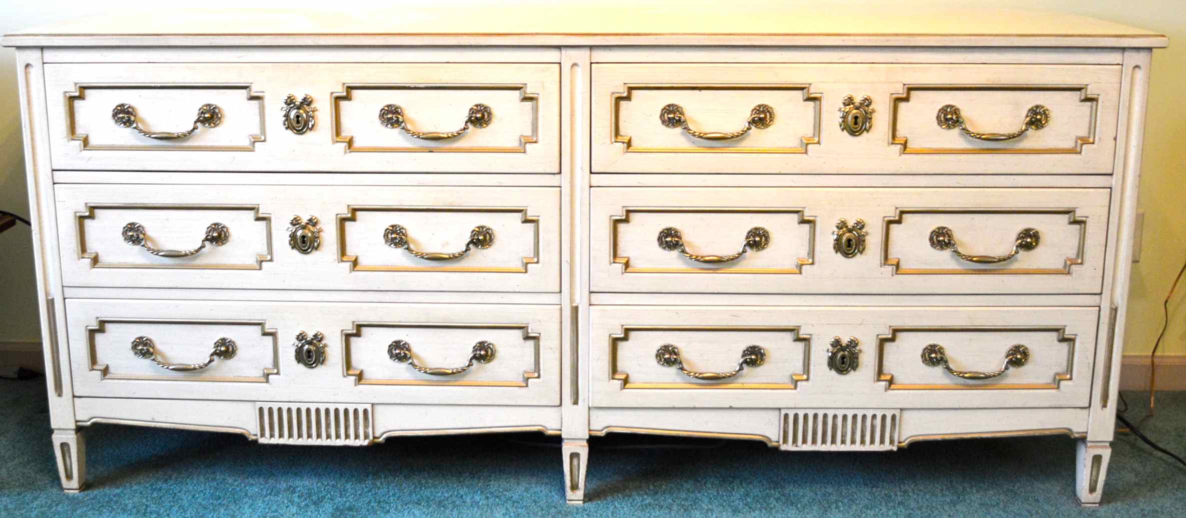 Large Stonebeige Henredon Fine Furniture Dresser Ebth