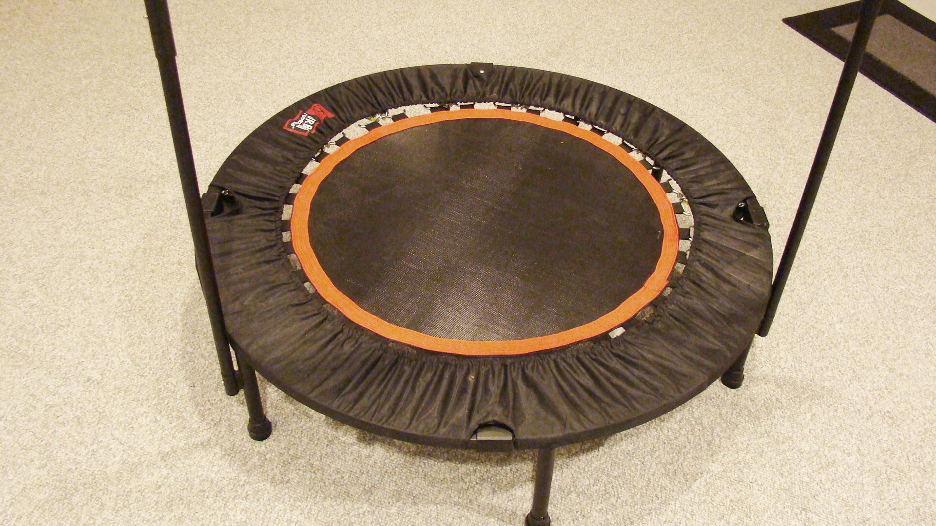 Urban Rebounding 40" Round 1/4Fold Trampoline with Stabilizer Bar EBTH