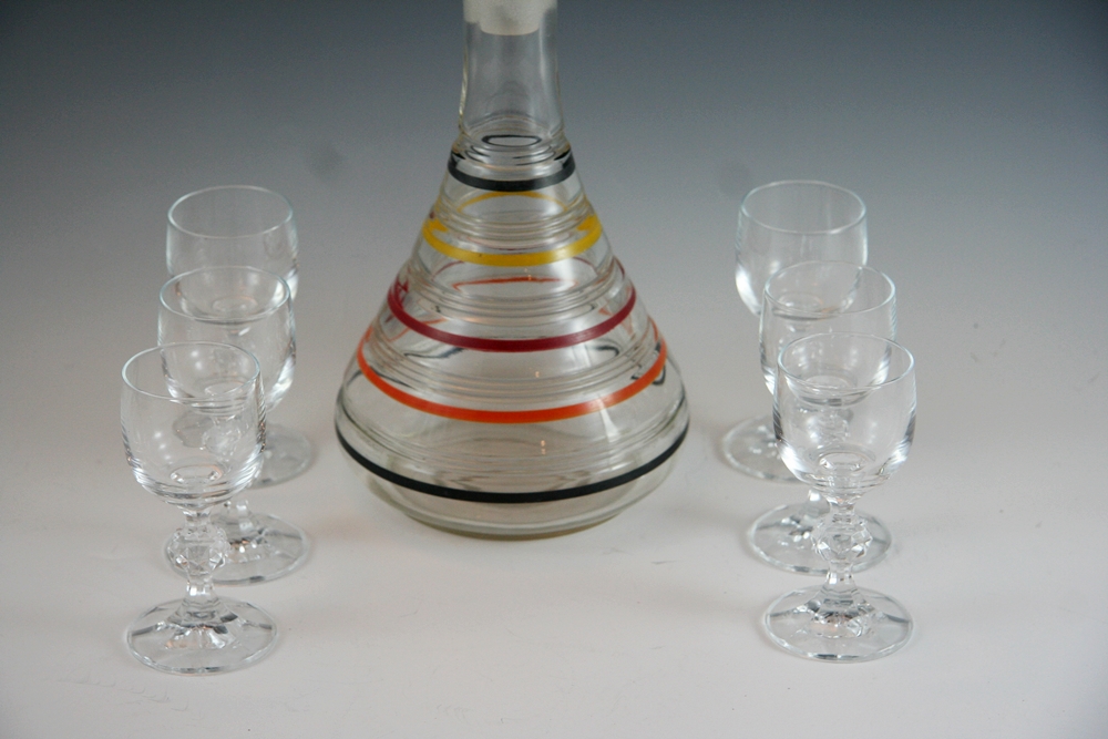 Retro Decanter and Glasses EBTH