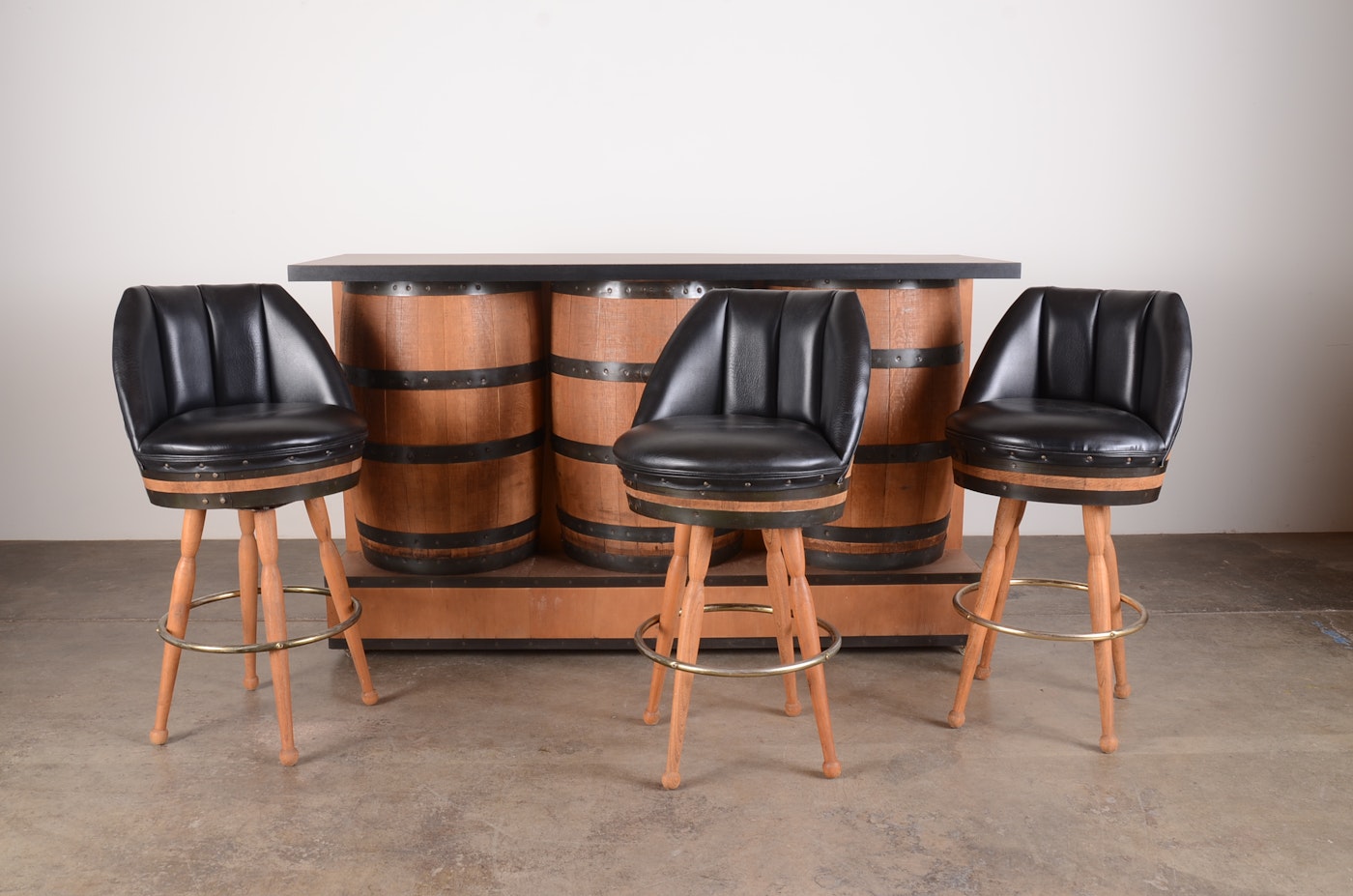 Whiskey Barrel Bar and Stools : EBTH